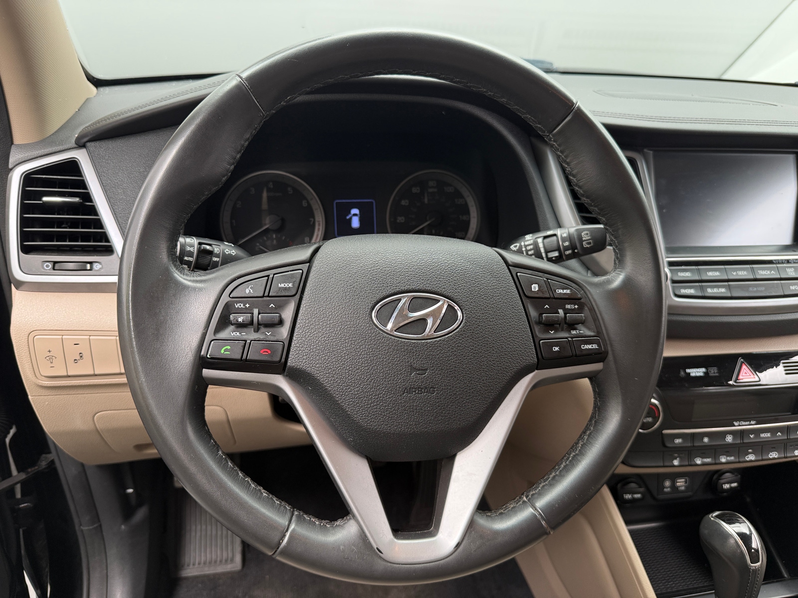 Thumbnail: 2017 Hyundai Tucson - 4