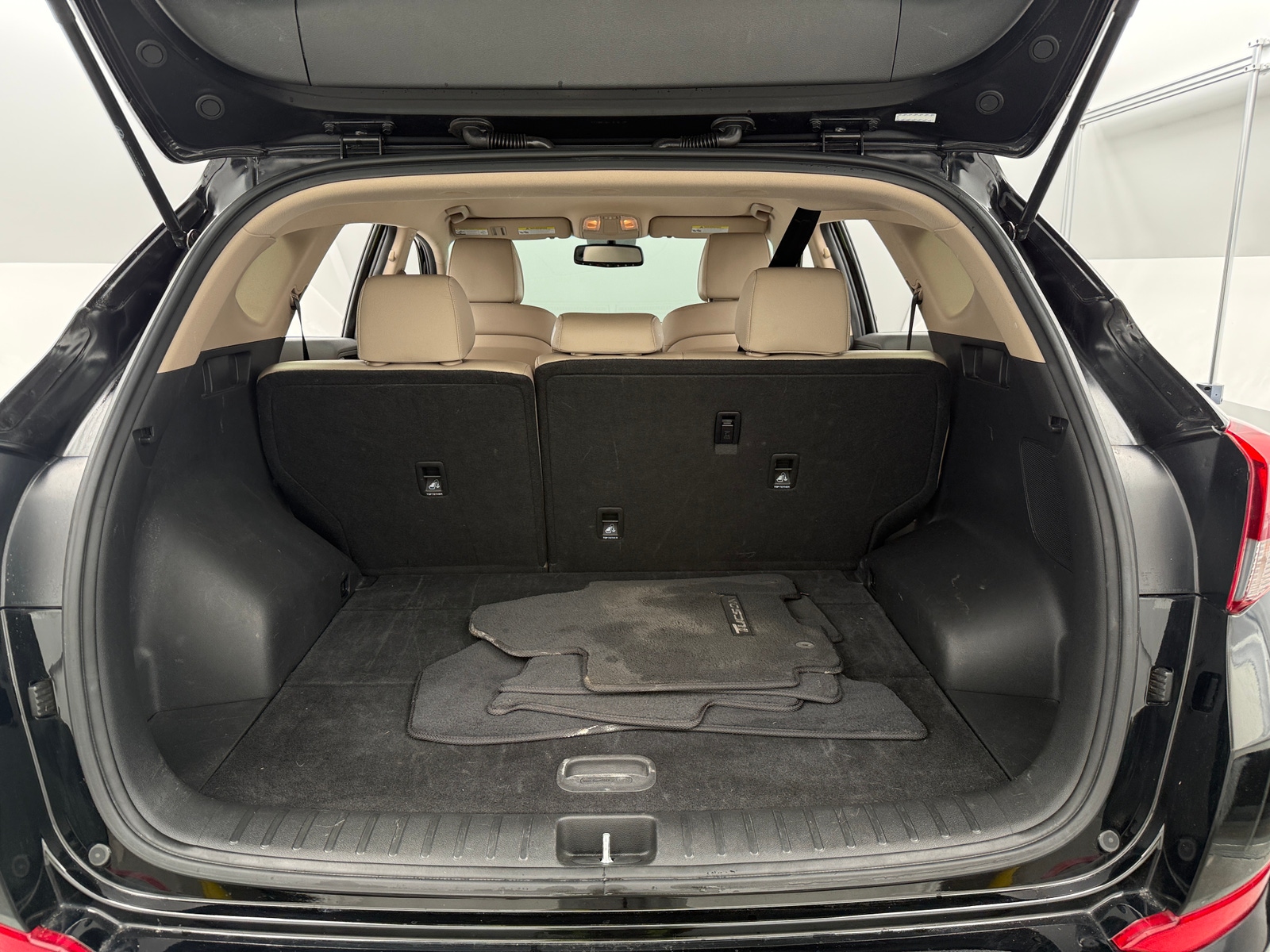 Thumbnail: 2017 Hyundai Tucson - 6