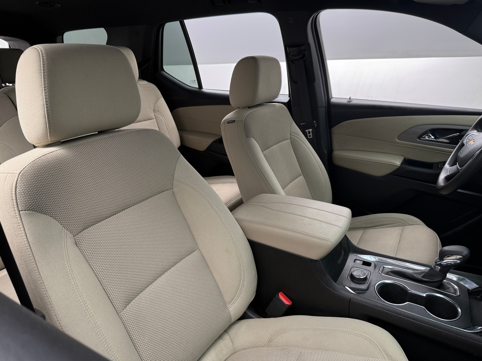 Thumbnail: 2023 Chevrolet Traverse - 2