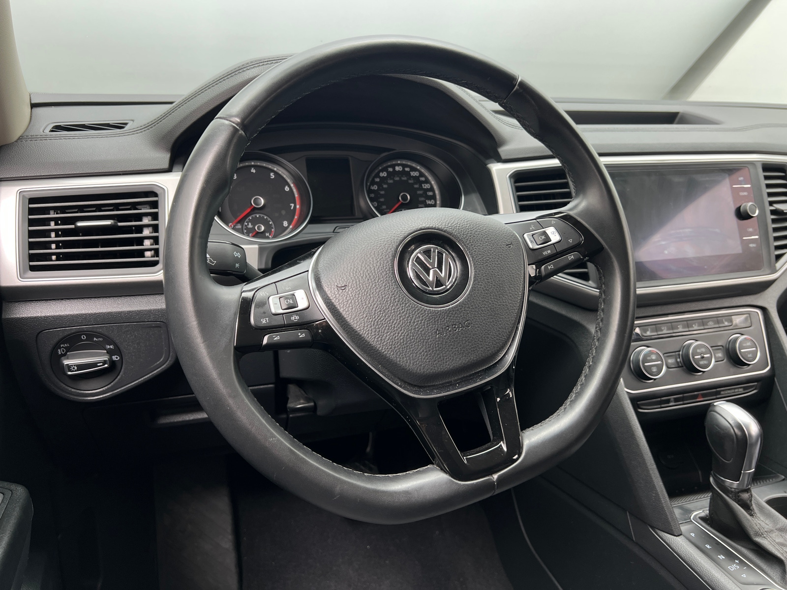 Thumbnail: 2019 Volkswagen Atlas - 4