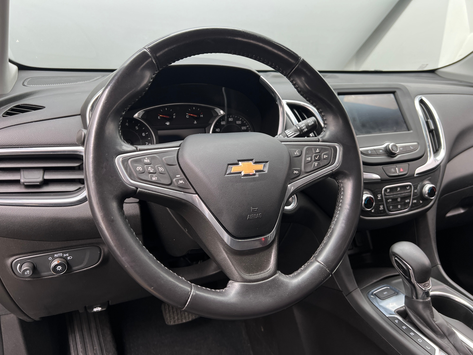 Thumbnail: 2022 Chevrolet Equinox - 5