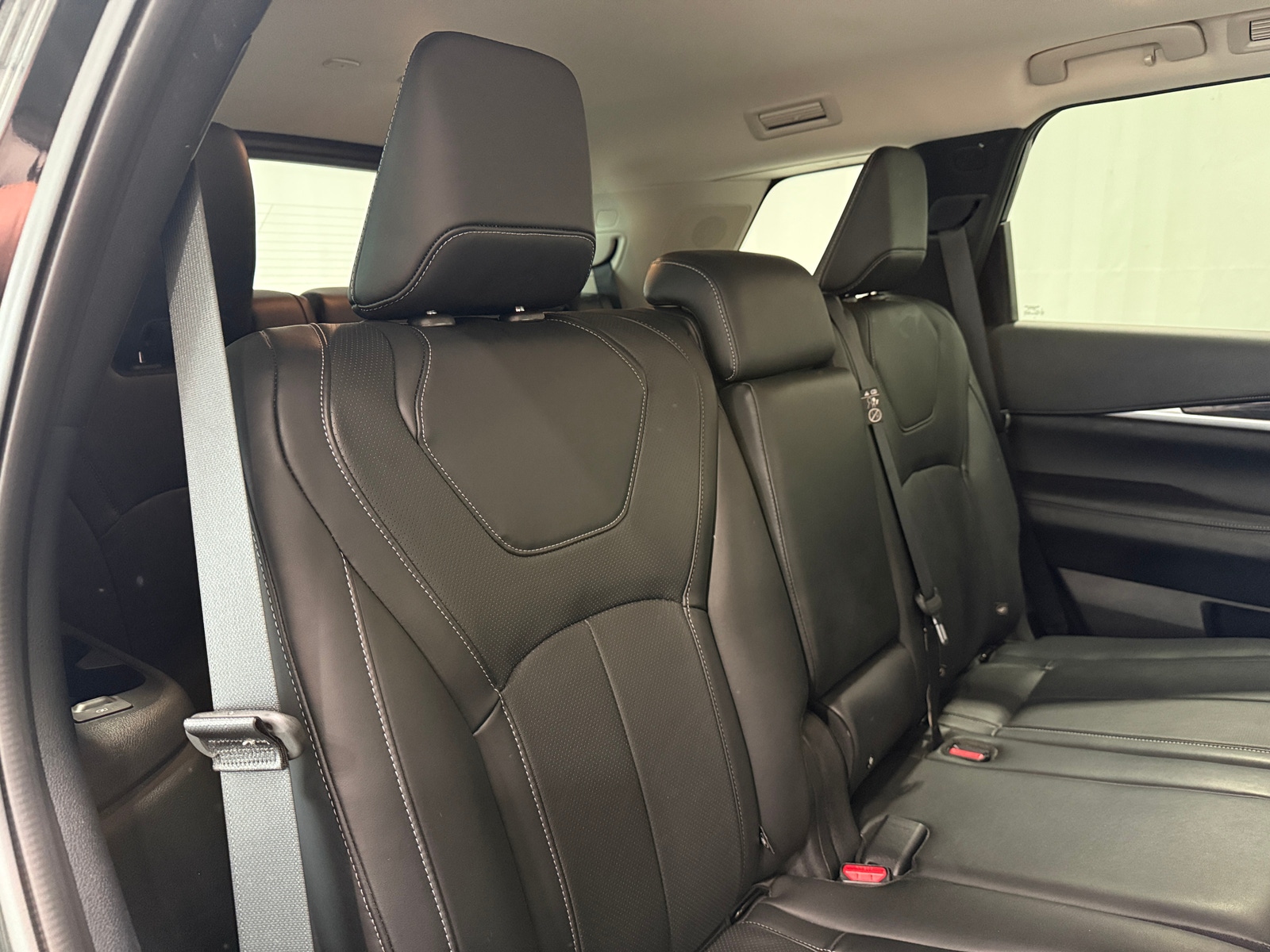 Thumbnail: 2025 INFINITI QX60 - 5