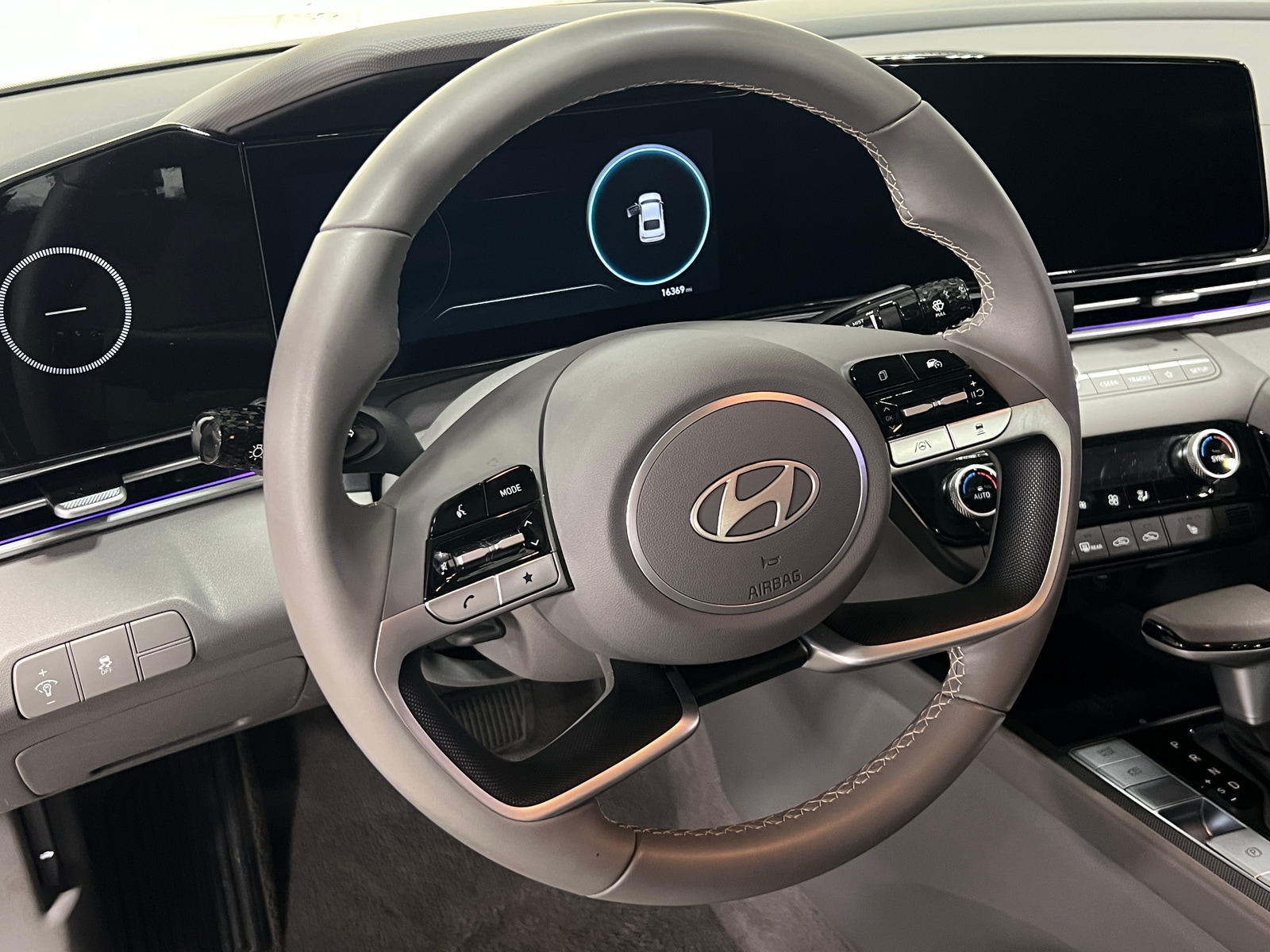 Thumbnail: 2025 Hyundai Elantra - 5