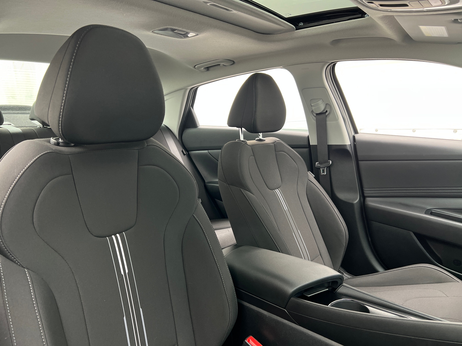 Thumbnail: 2025 Hyundai Elantra - 2