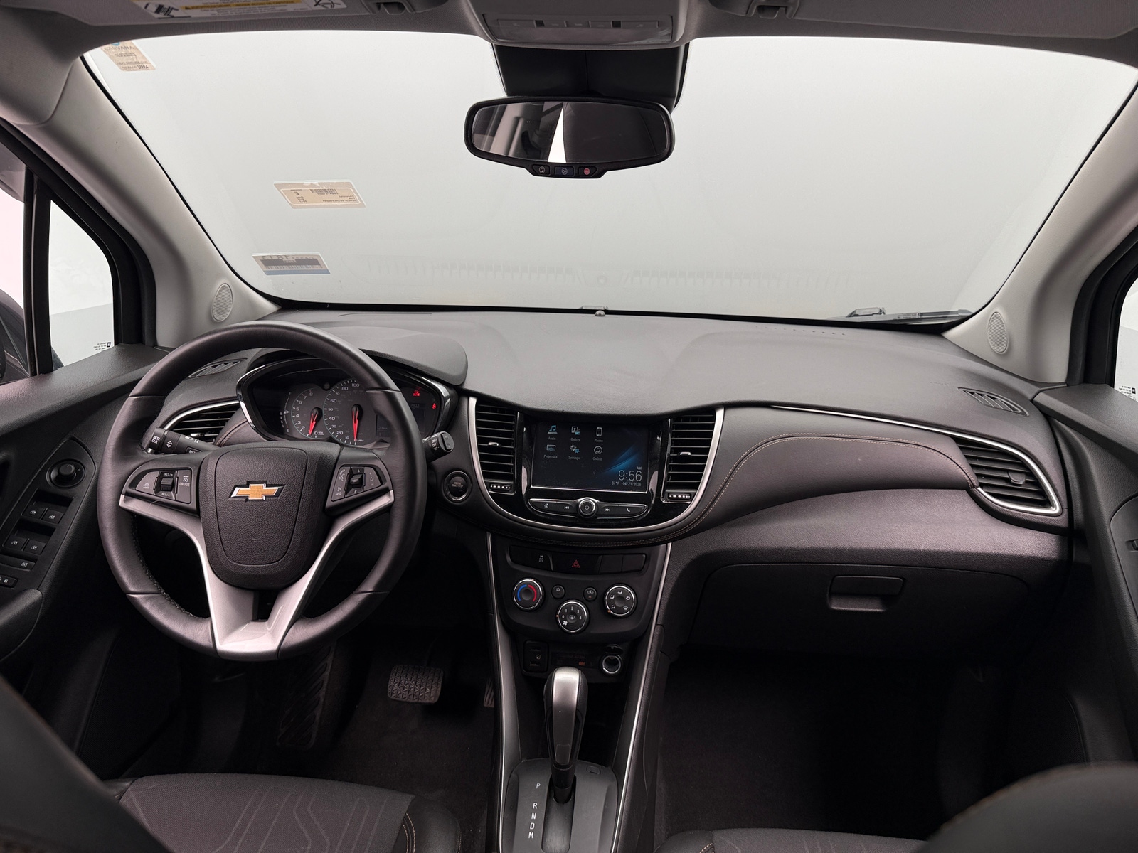 Thumbnail: 2017 Chevrolet Trax - 3