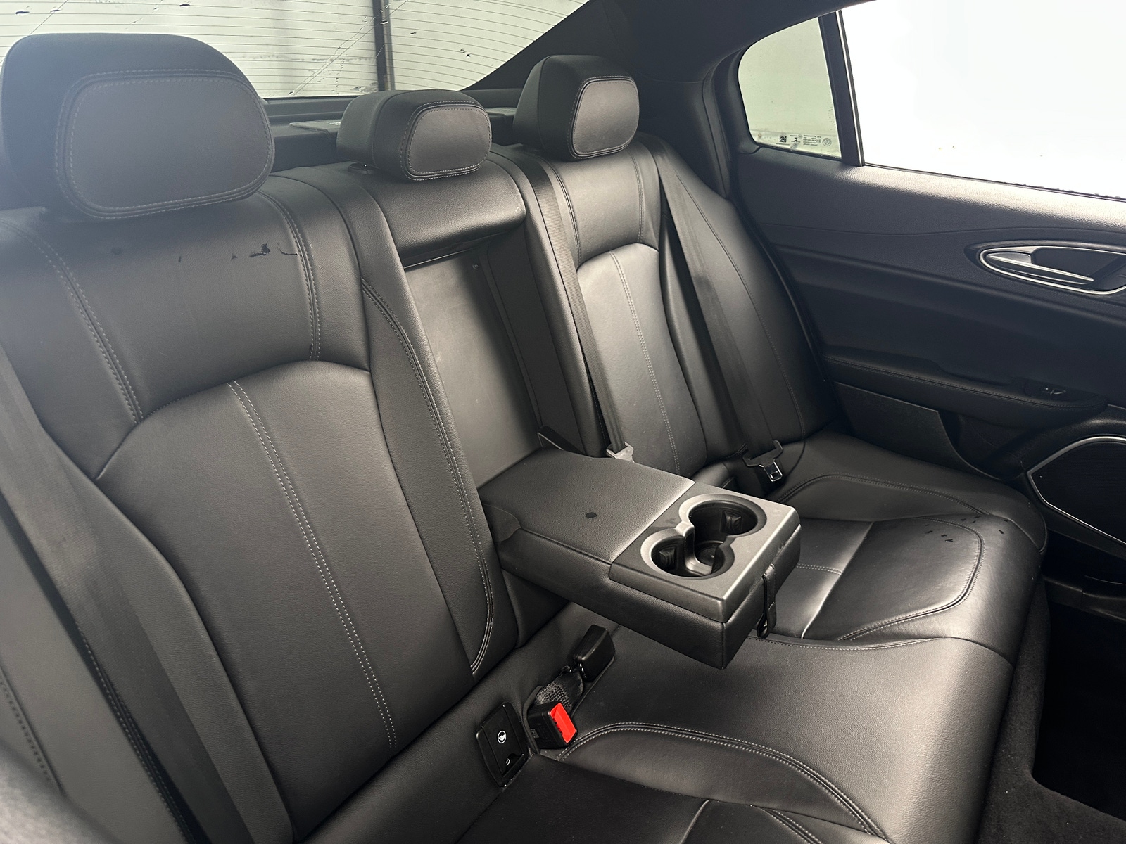 Thumbnail: 2023 Alfa Romeo Giulia - 5