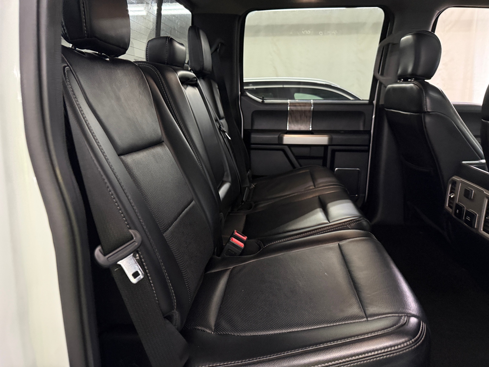 Thumbnail: 2019 Ford Econoline - 5