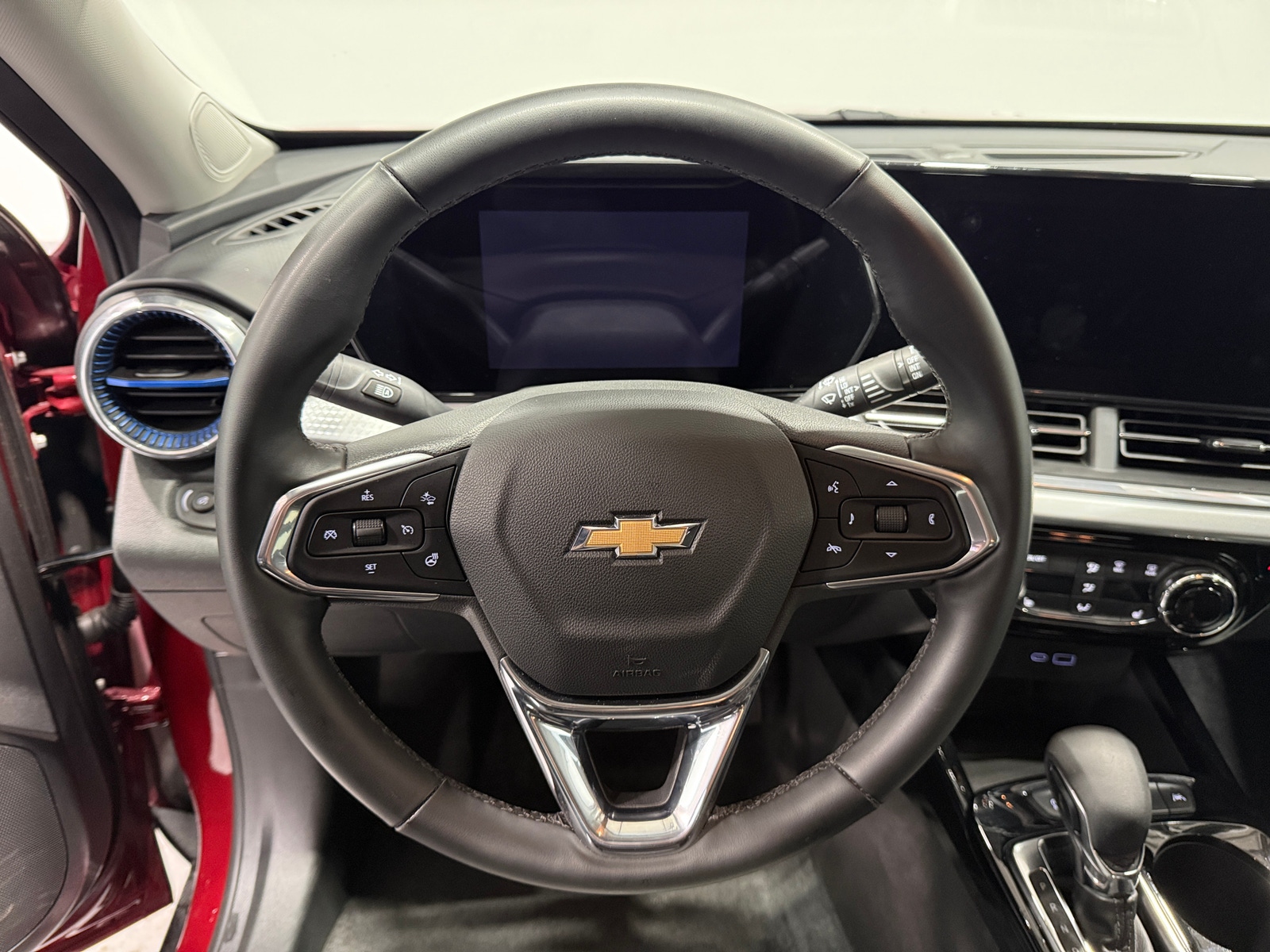 Thumbnail: 2025 Chevrolet Trax - 5