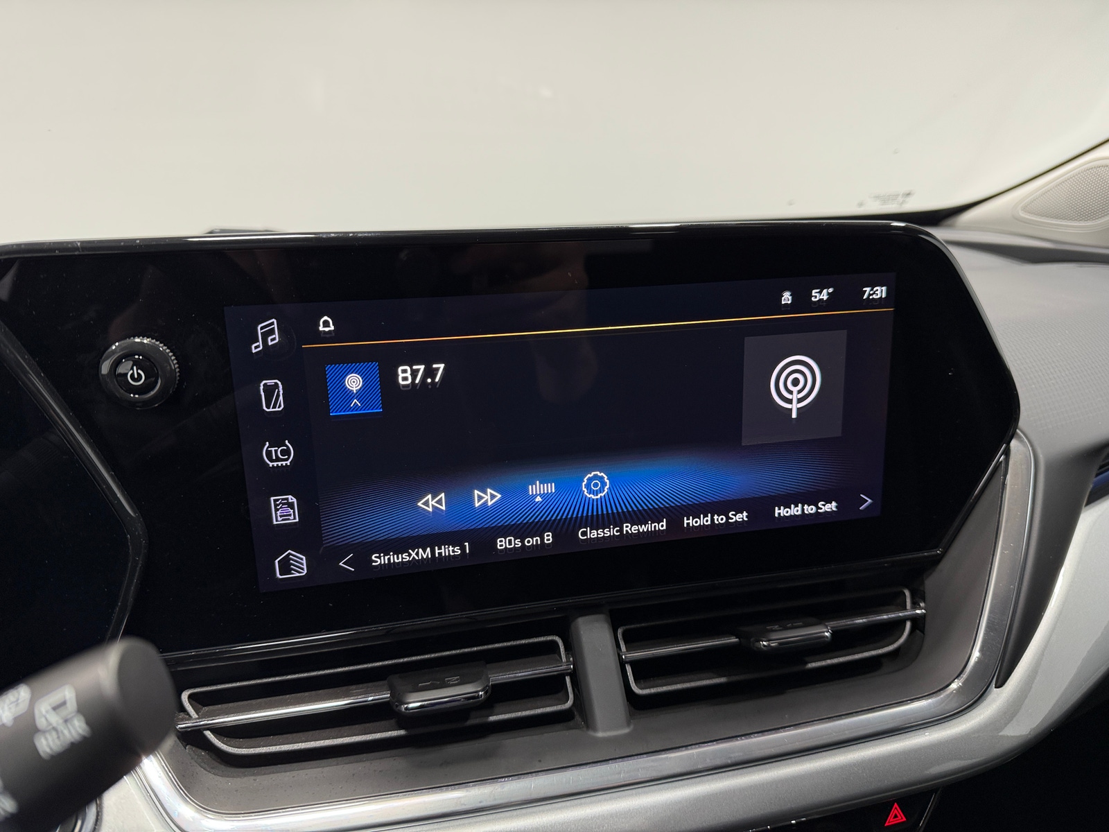 Thumbnail: 2025 Chevrolet Trax - 4