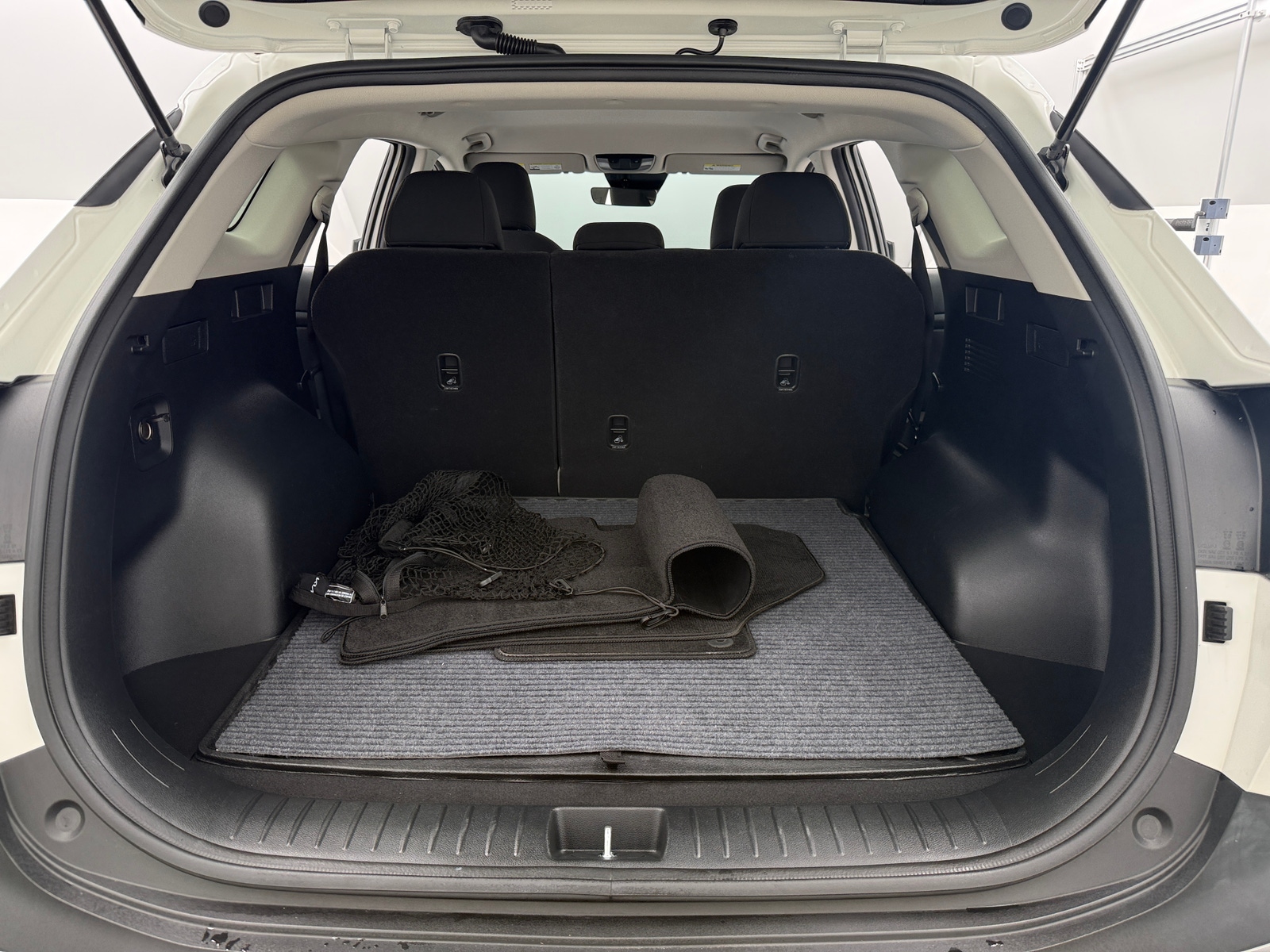 Thumbnail: 2023 Kia Sportage - 7