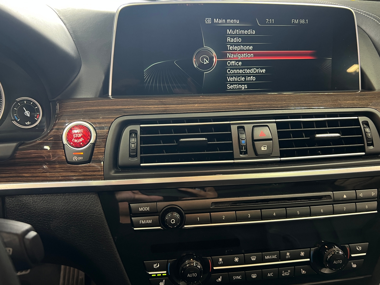 Thumbnail: 2016 BMW 6 Series - 2