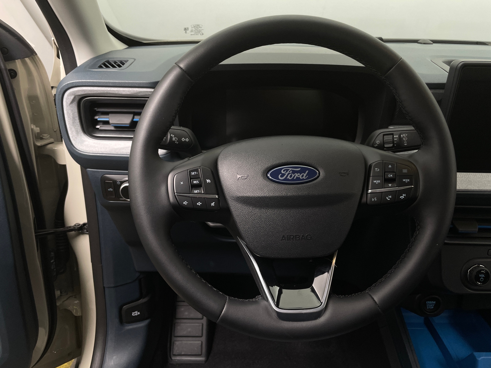 Thumbnail: 2025 Ford Maverick - 5