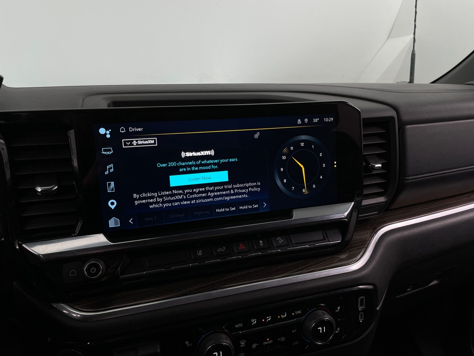 Thumbnail: 2025 Chevrolet Silverado 2500 - 4