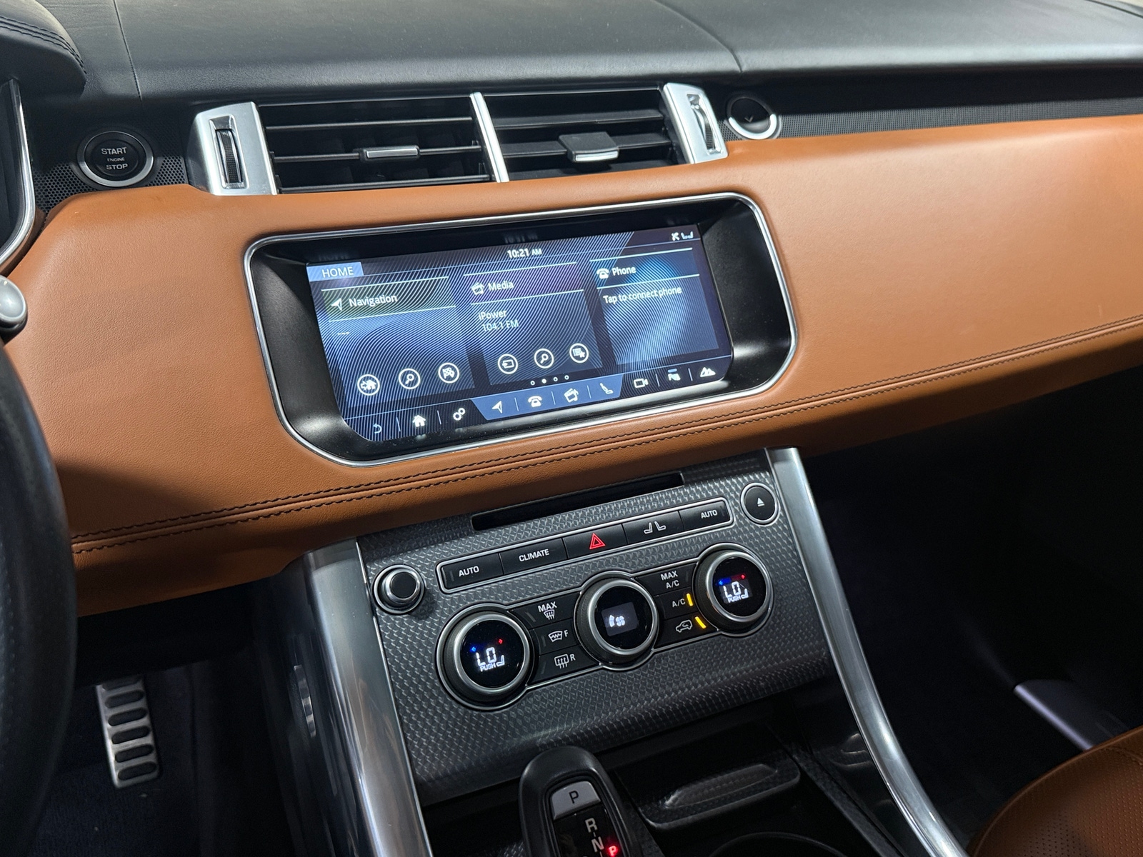 Thumbnail: 2017 Land Rover Range Rover Sport - 3