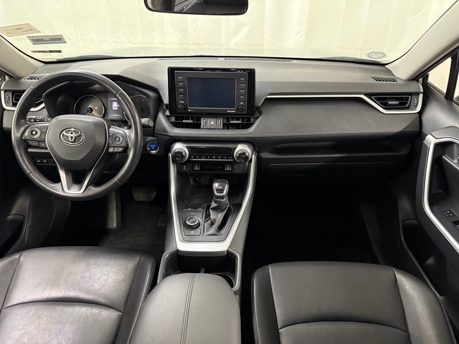 Thumbnail: 2022 Toyota RAV4 - 2