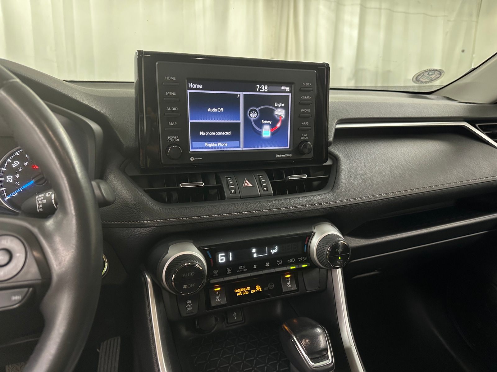 Thumbnail: 2022 Toyota RAV4 - 3