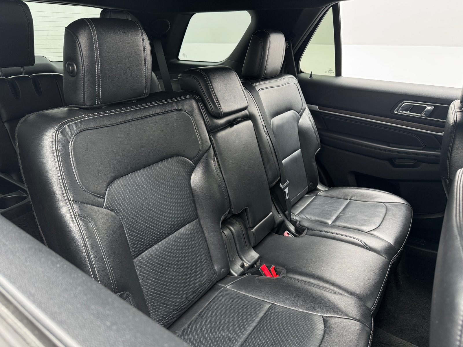 Thumbnail: 2017 Ford Explorer - 5