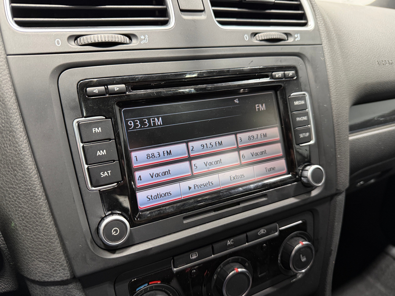 Thumbnail: 2012 Volkswagen Golf - 4