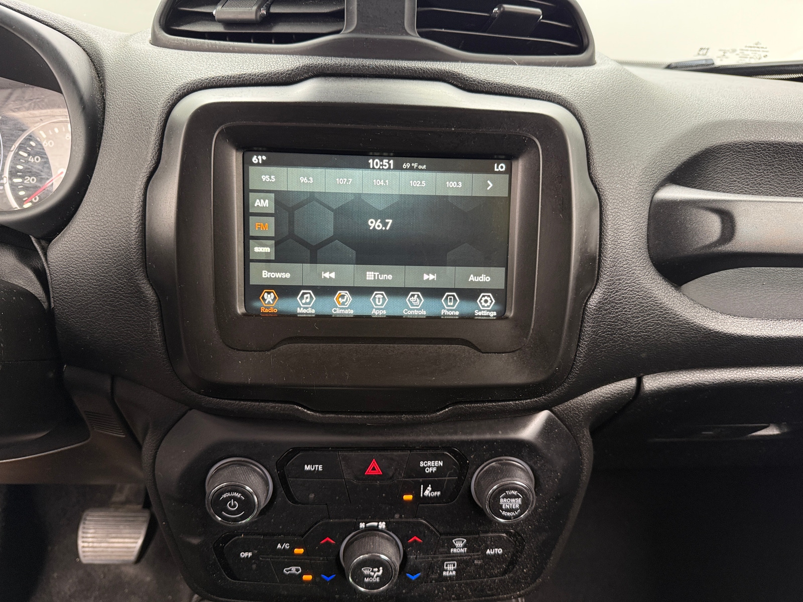 Thumbnail: 2021 Jeep Renegade - 4