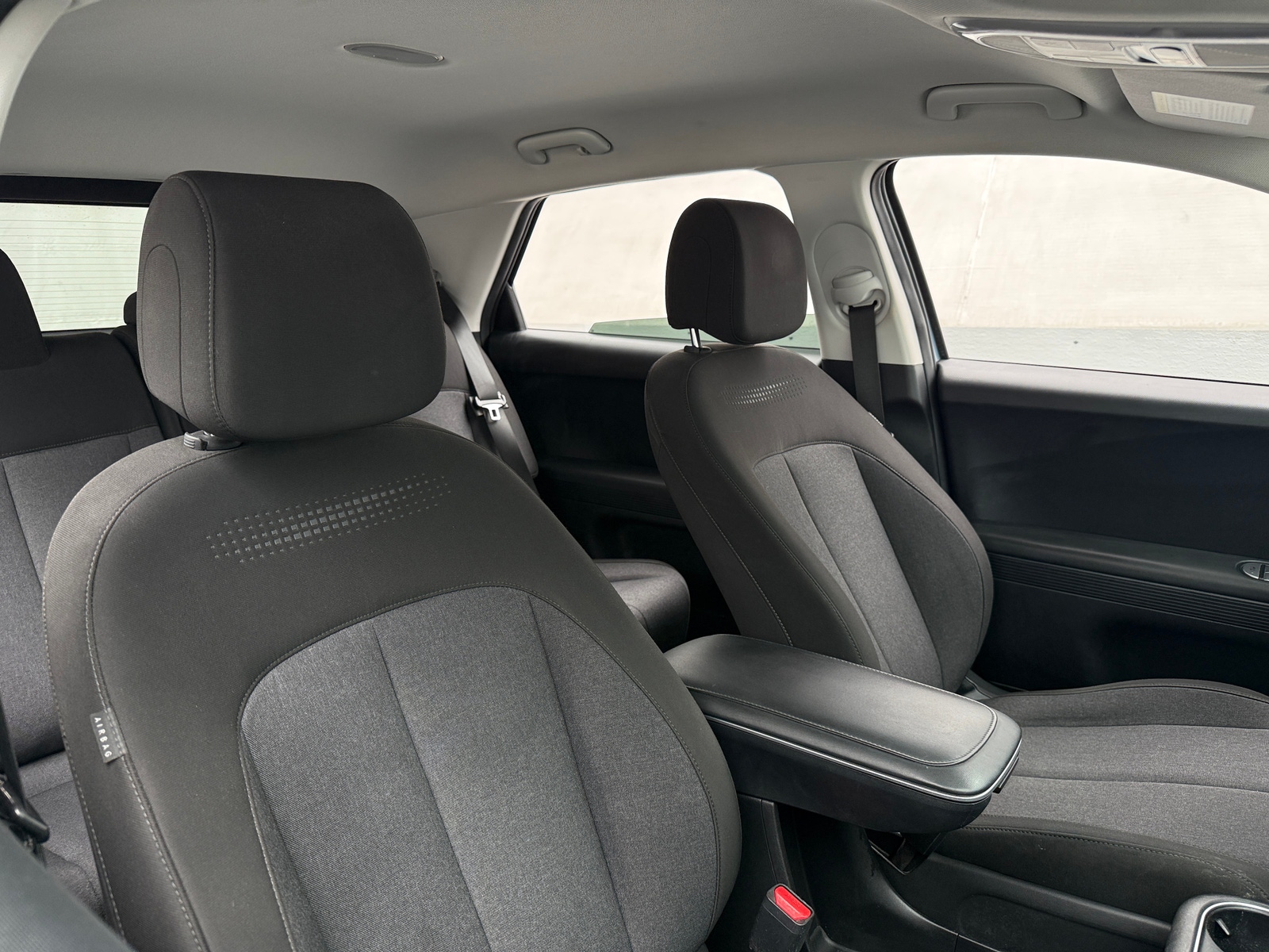 Thumbnail: 2022 Hyundai Ioniq 5 - 2