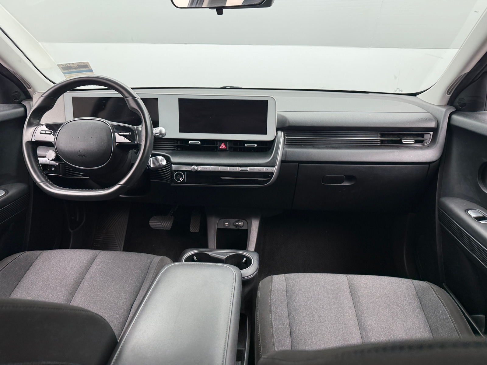 Thumbnail: 2022 Hyundai Ioniq 5 - 3