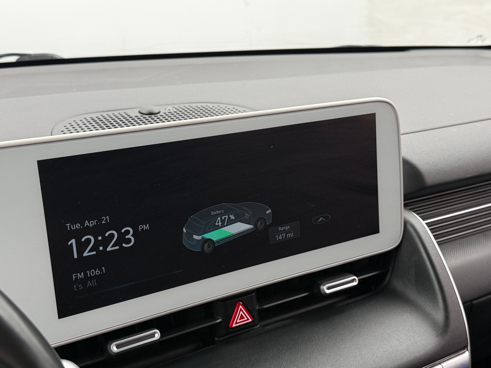 Thumbnail: 2022 Hyundai Ioniq 5 - 4