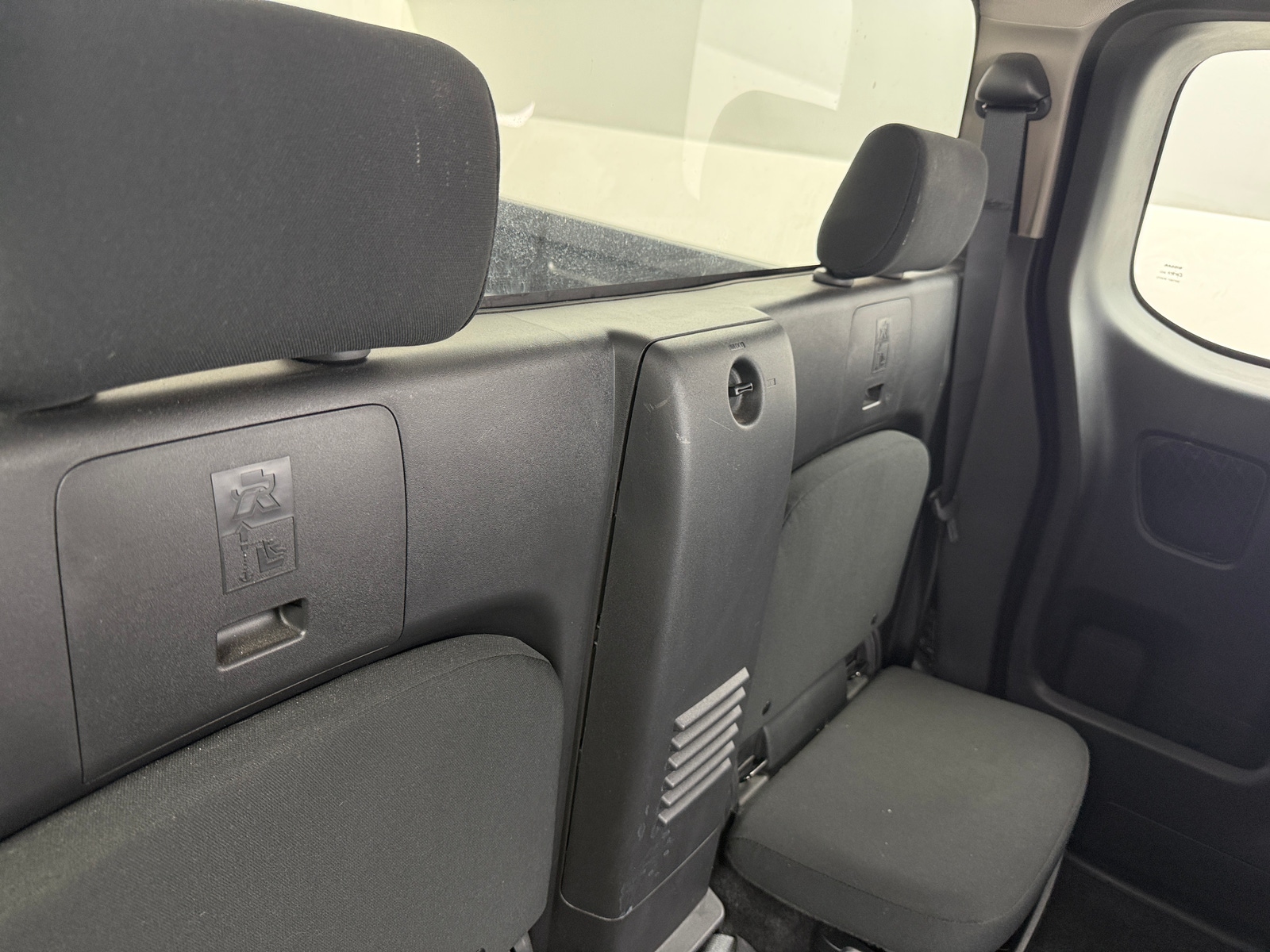 Thumbnail: 2022 Nissan Frontier - 6