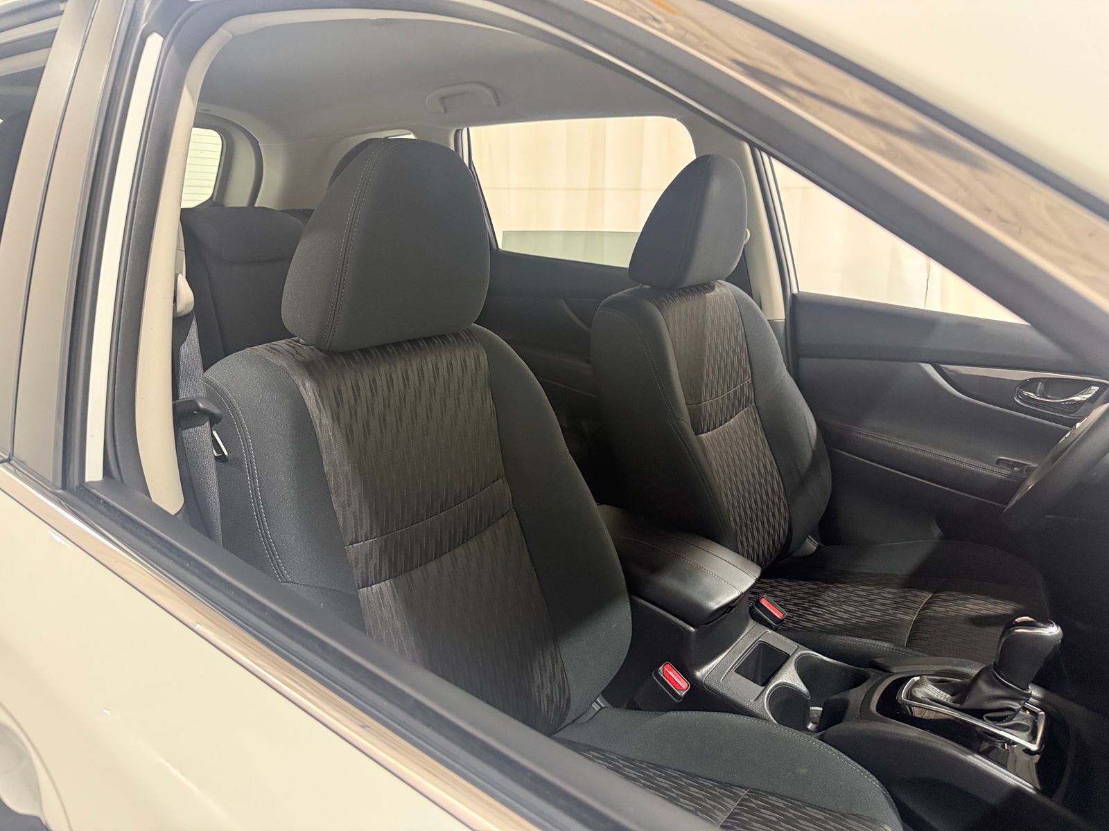Thumbnail: 2018 Nissan Rogue - 2