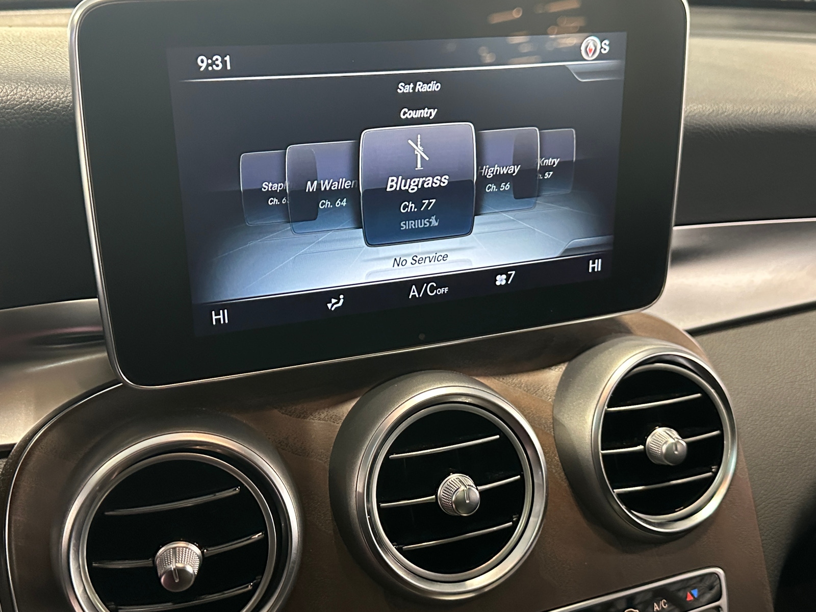 Thumbnail: 2018 Mercedes-Benz GLC - 3