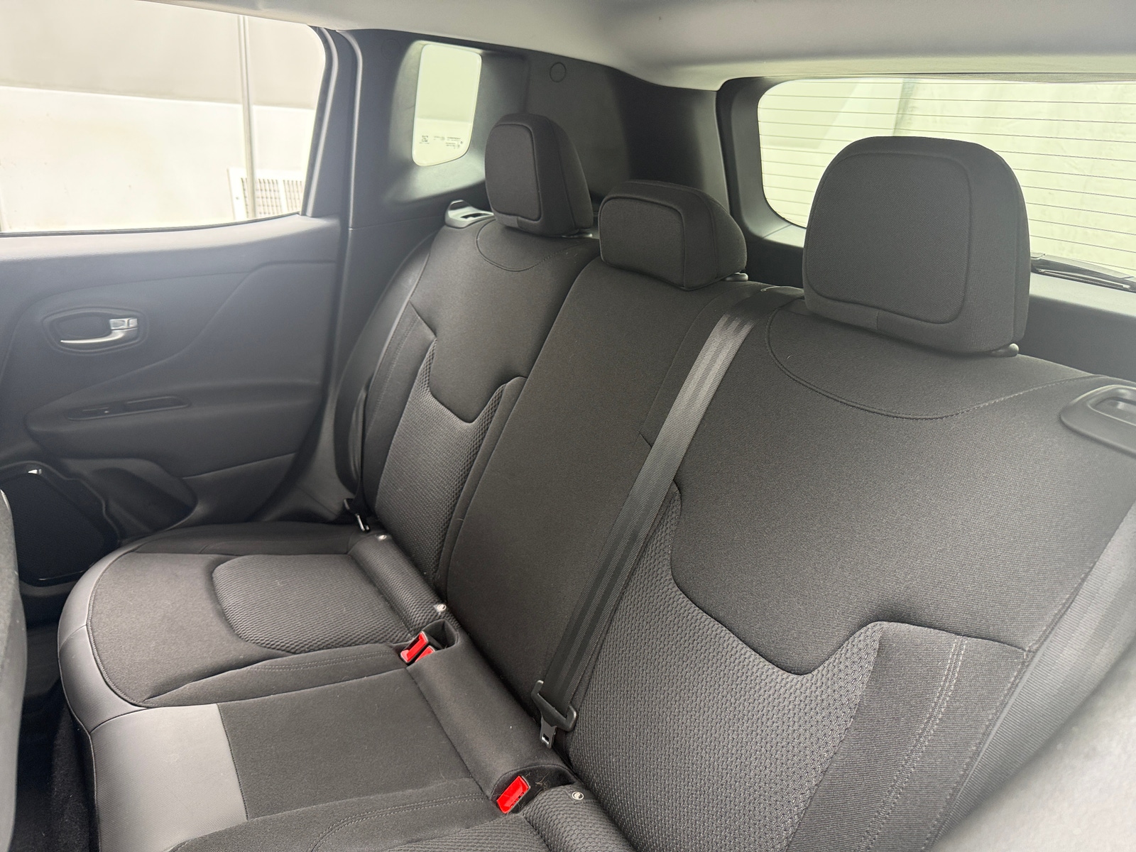 Thumbnail: 2018 Jeep Renegade - 6