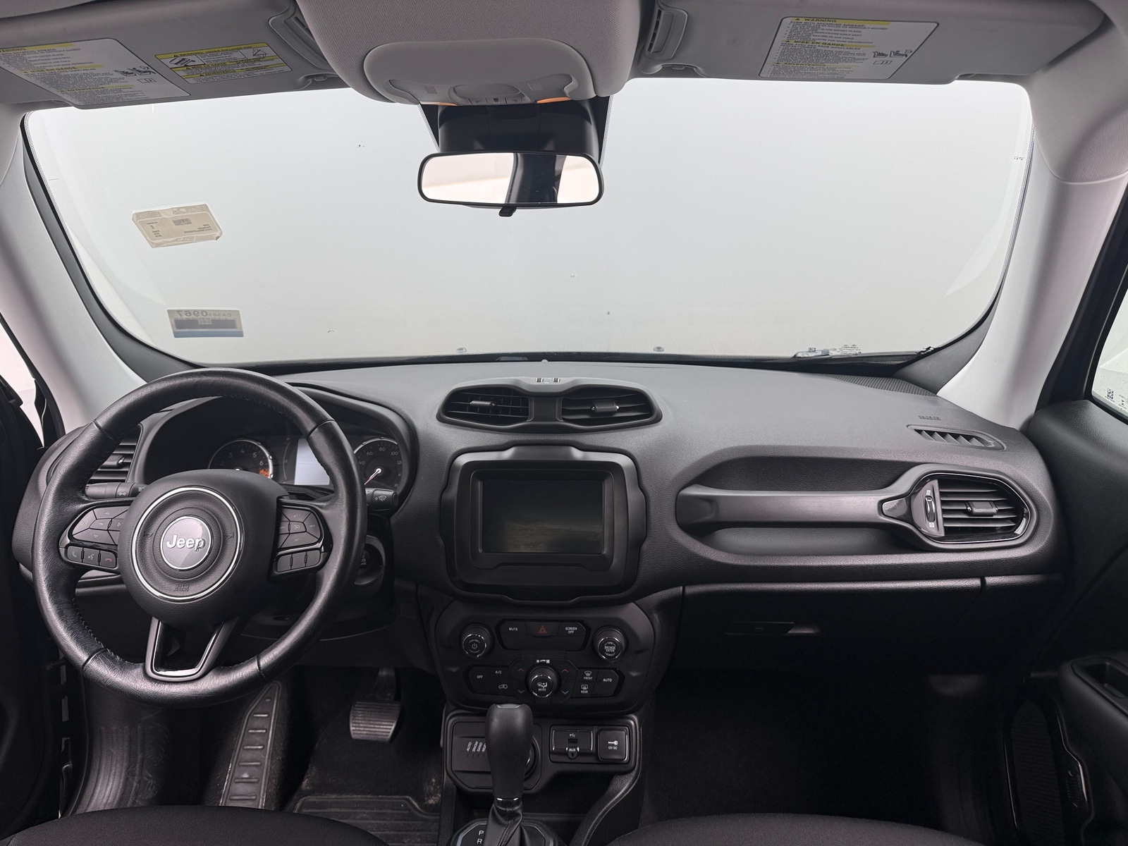 Thumbnail: 2018 Jeep Renegade - 3