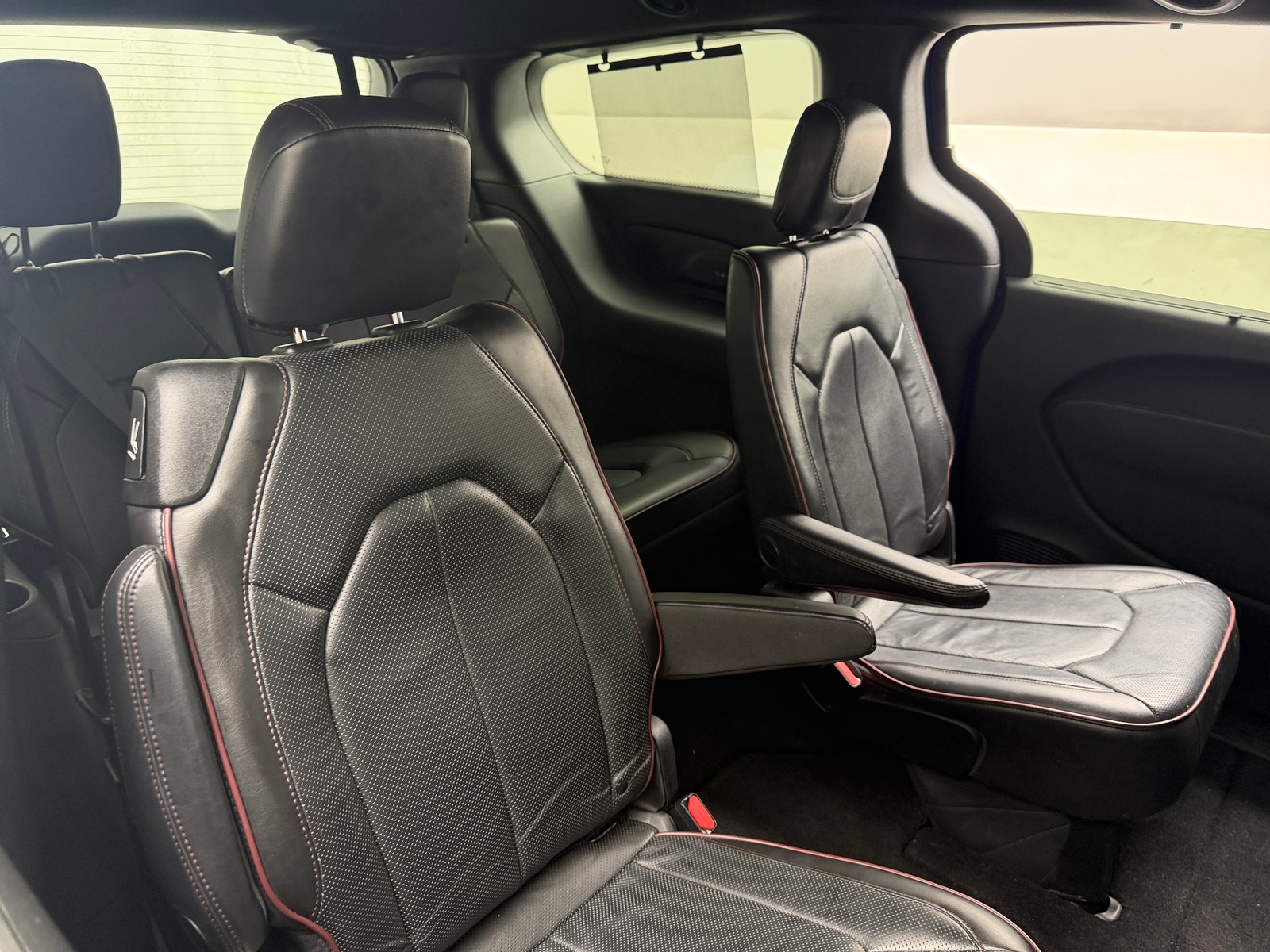 Thumbnail: 2020 Chrysler Pacifica - 5