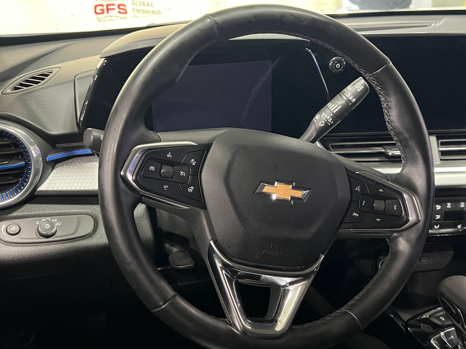 Thumbnail: 2025 Chevrolet Trax - 5