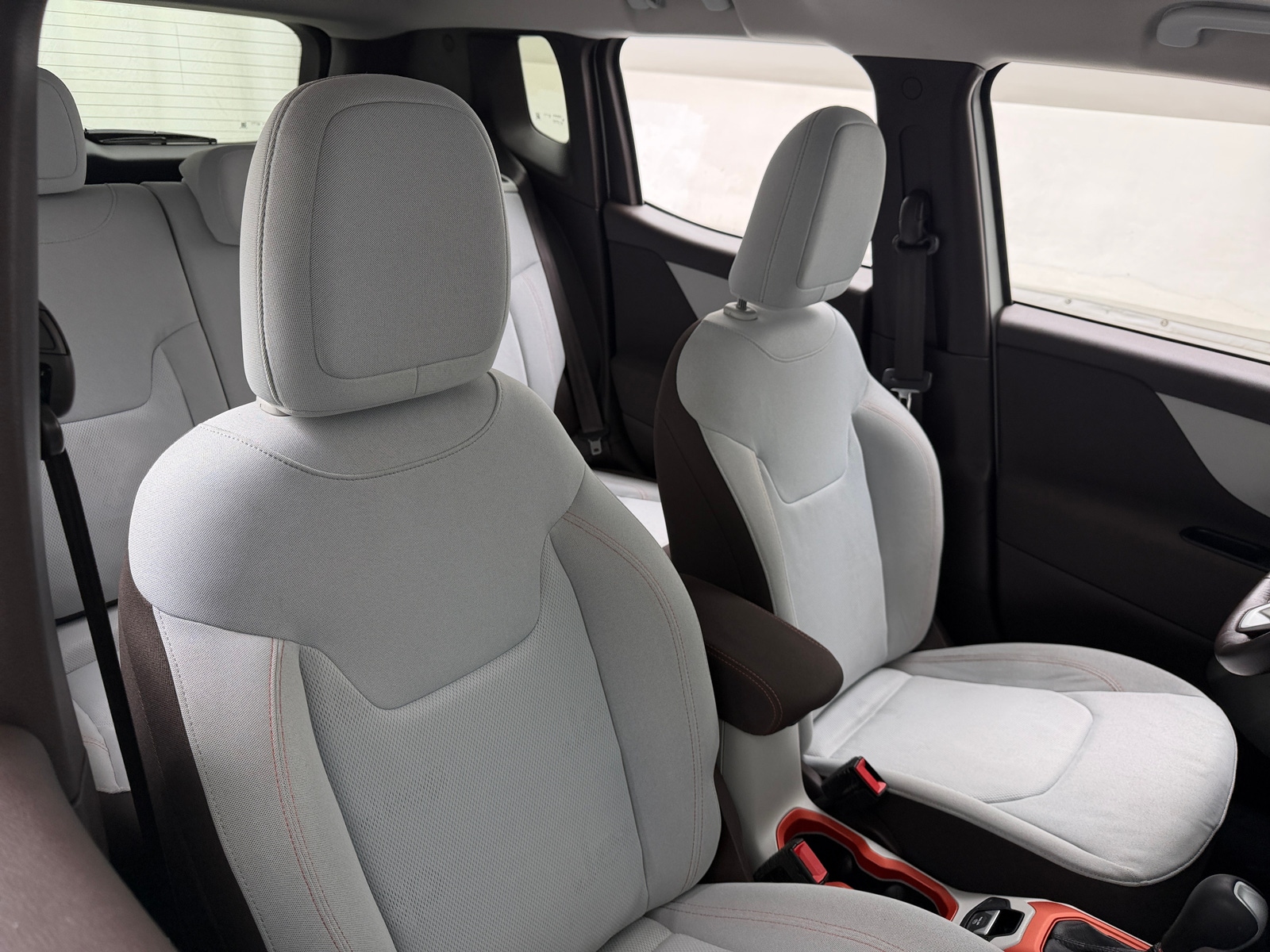 Thumbnail: 2017 Jeep Renegade - 2