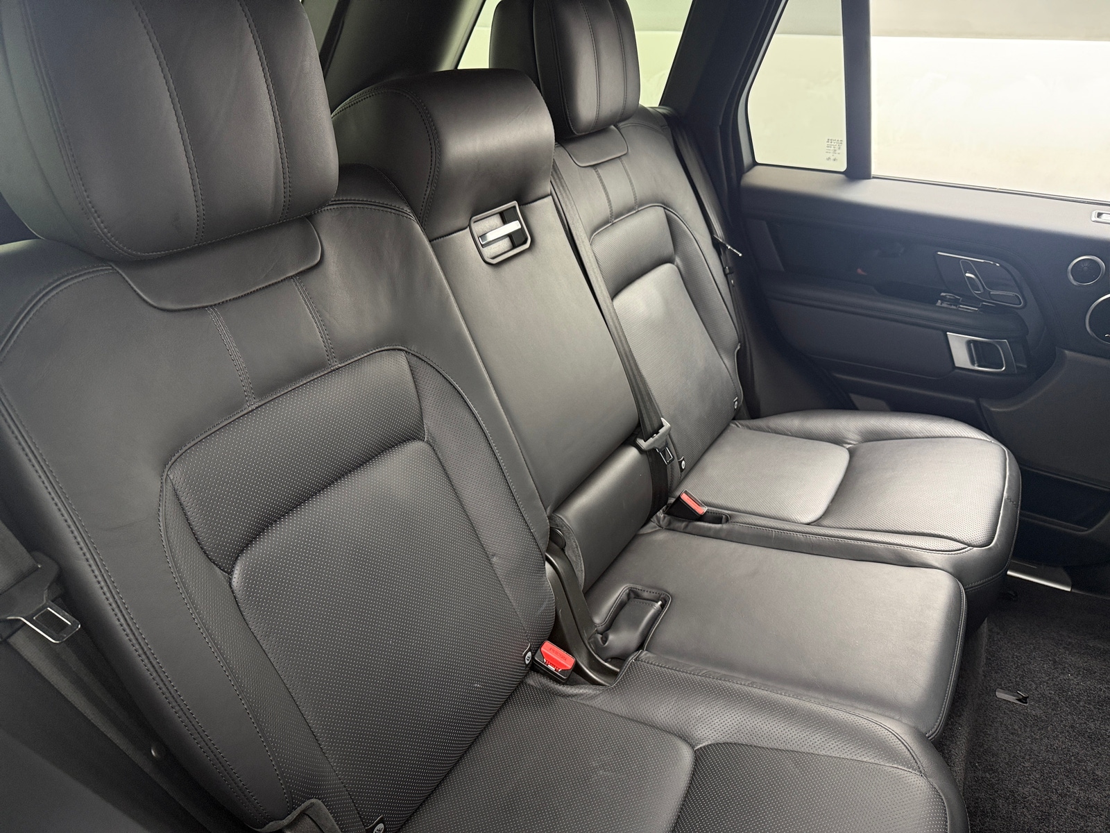 Thumbnail: 2018 Land Rover Range Rover - 5