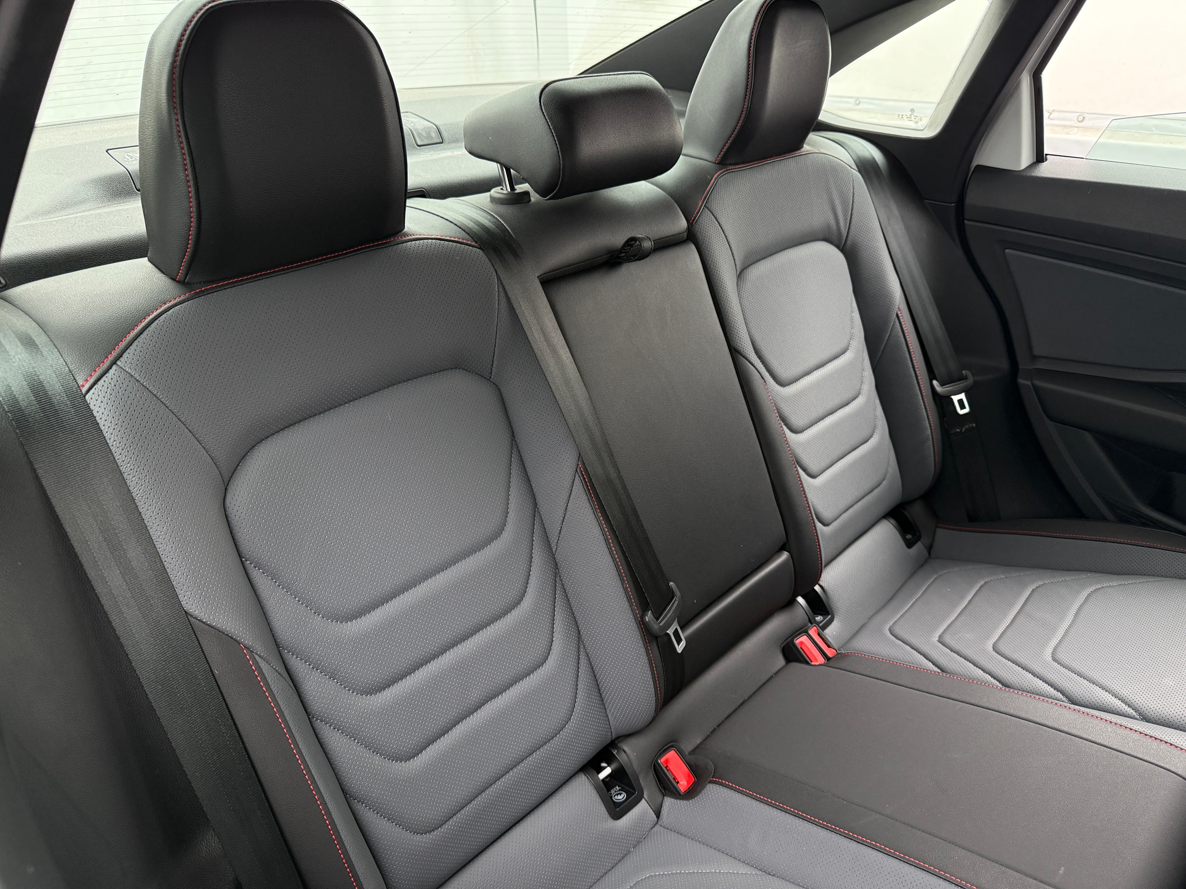 2025 Volkswagen Jetta GLI Autobahn - Photo 4