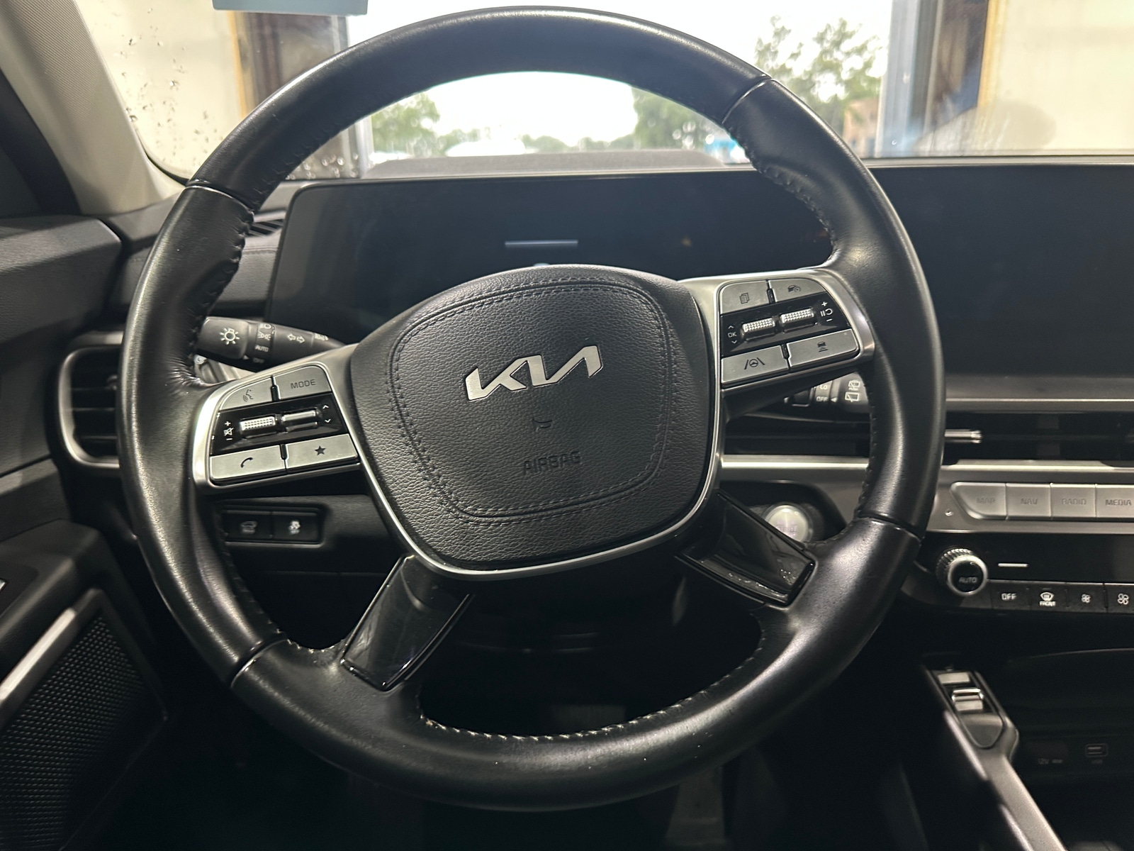 Thumbnail: 2025 Kia Telluride - 4