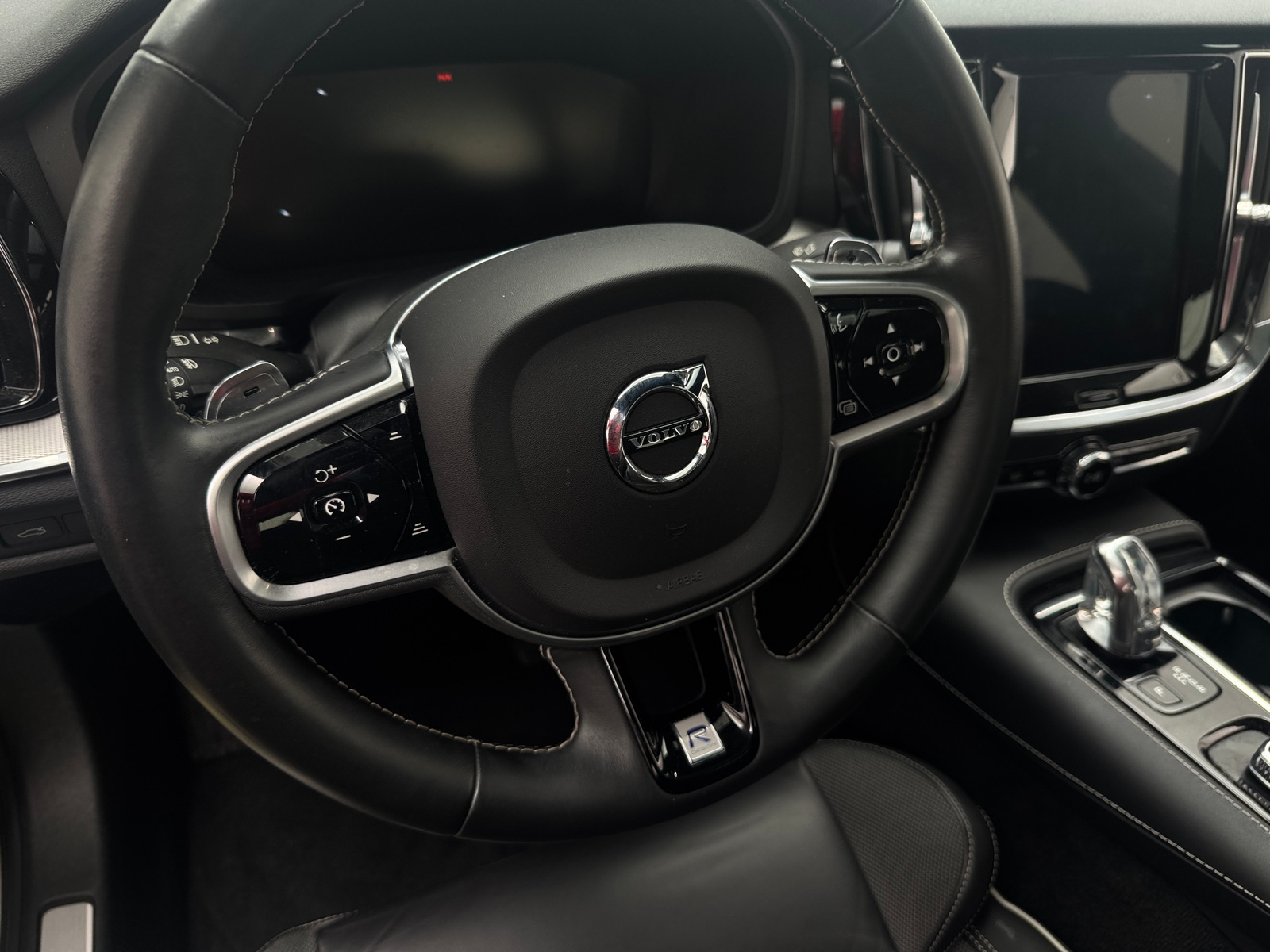 Thumbnail: 2019 Volvo S60 - 5