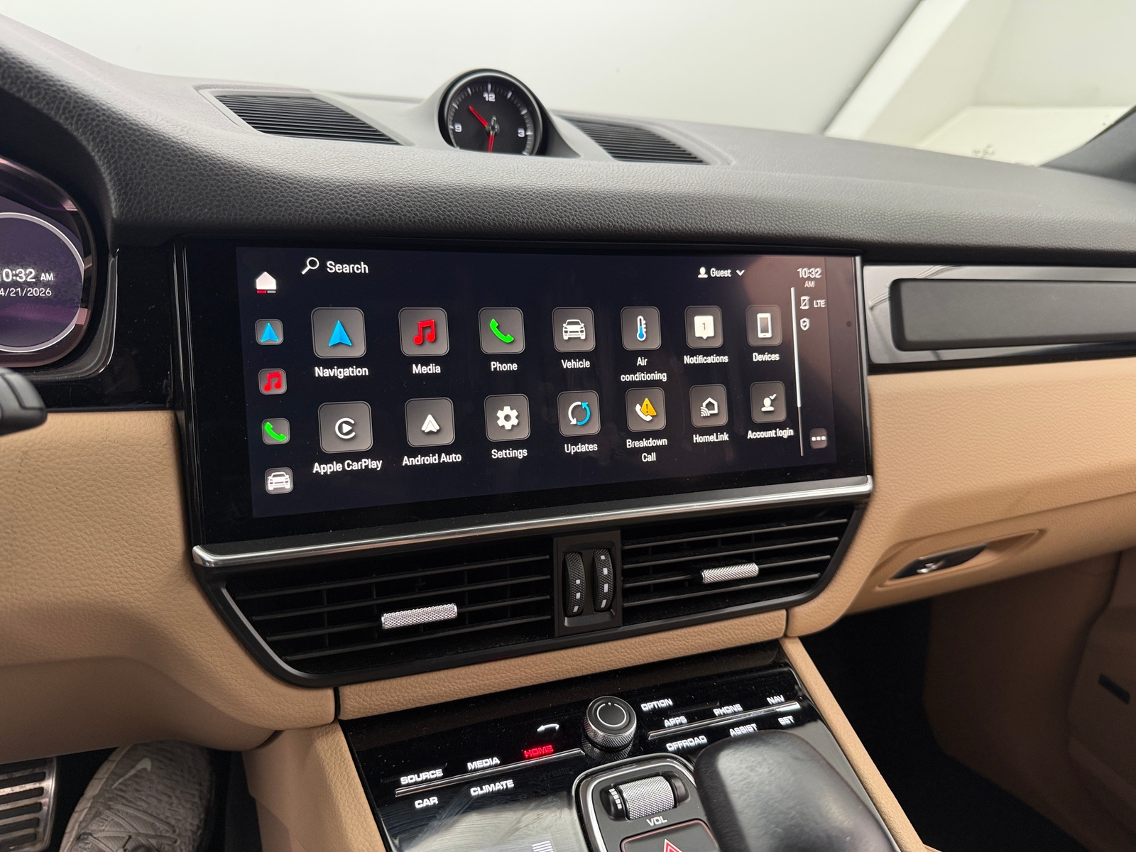 Thumbnail: 2023 Porsche Cayenne - 3