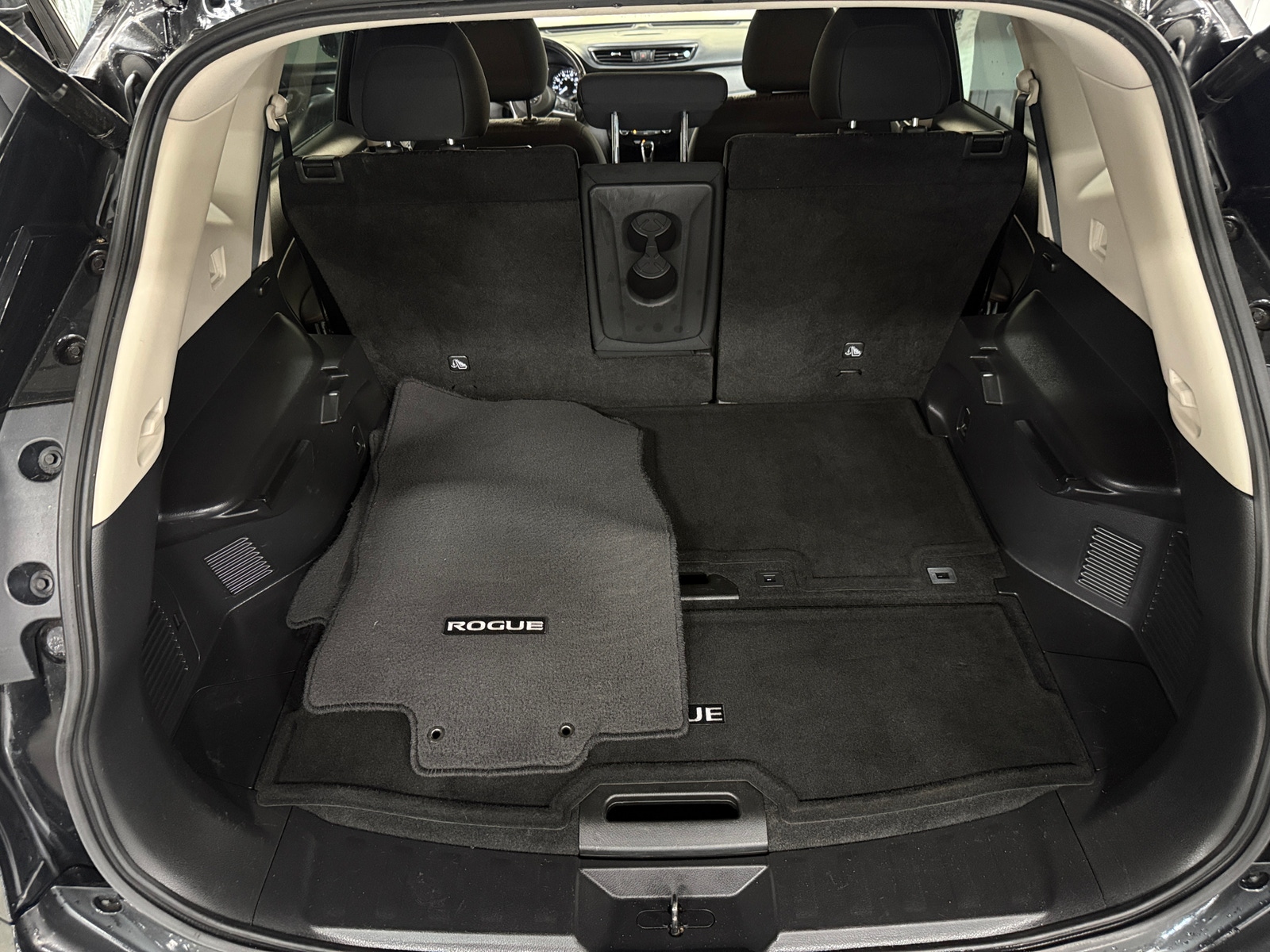 Thumbnail: 2017 Nissan Rogue - 7