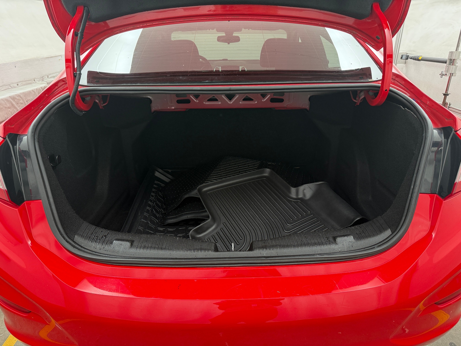 Thumbnail: 2019 Chevrolet Cruze - 6