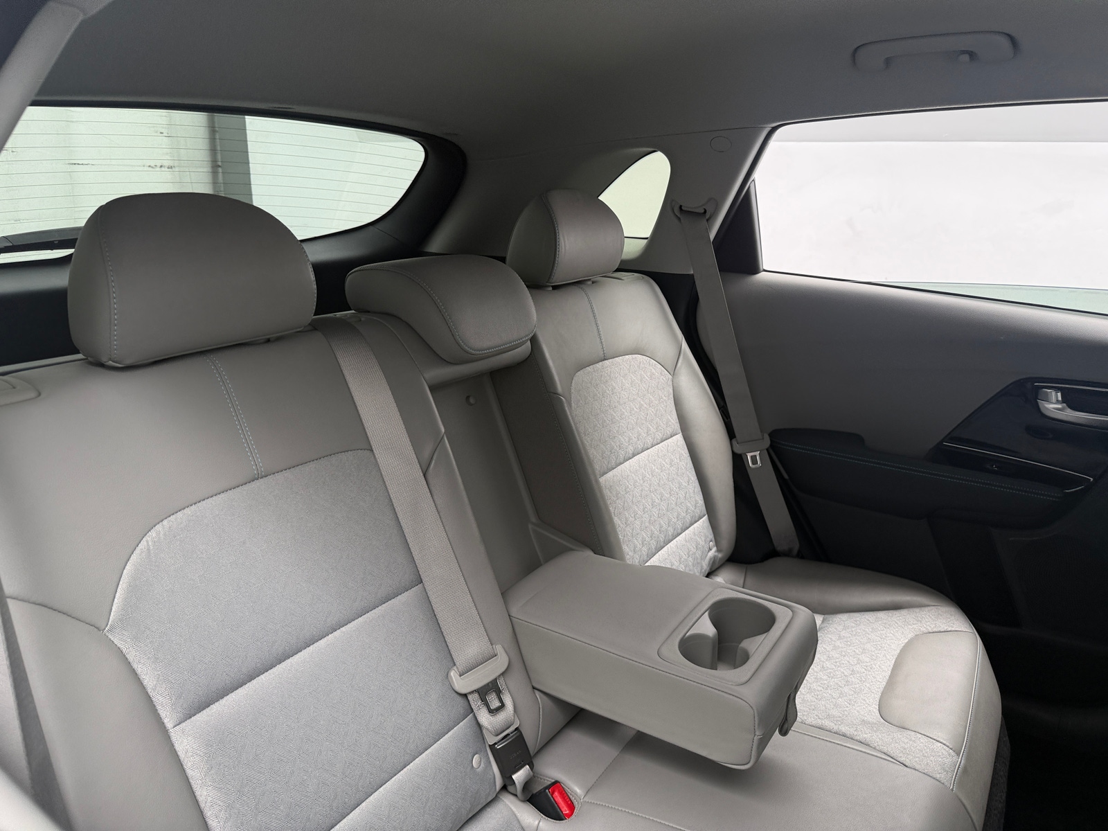 Thumbnail: 2018 Kia Niro - 5