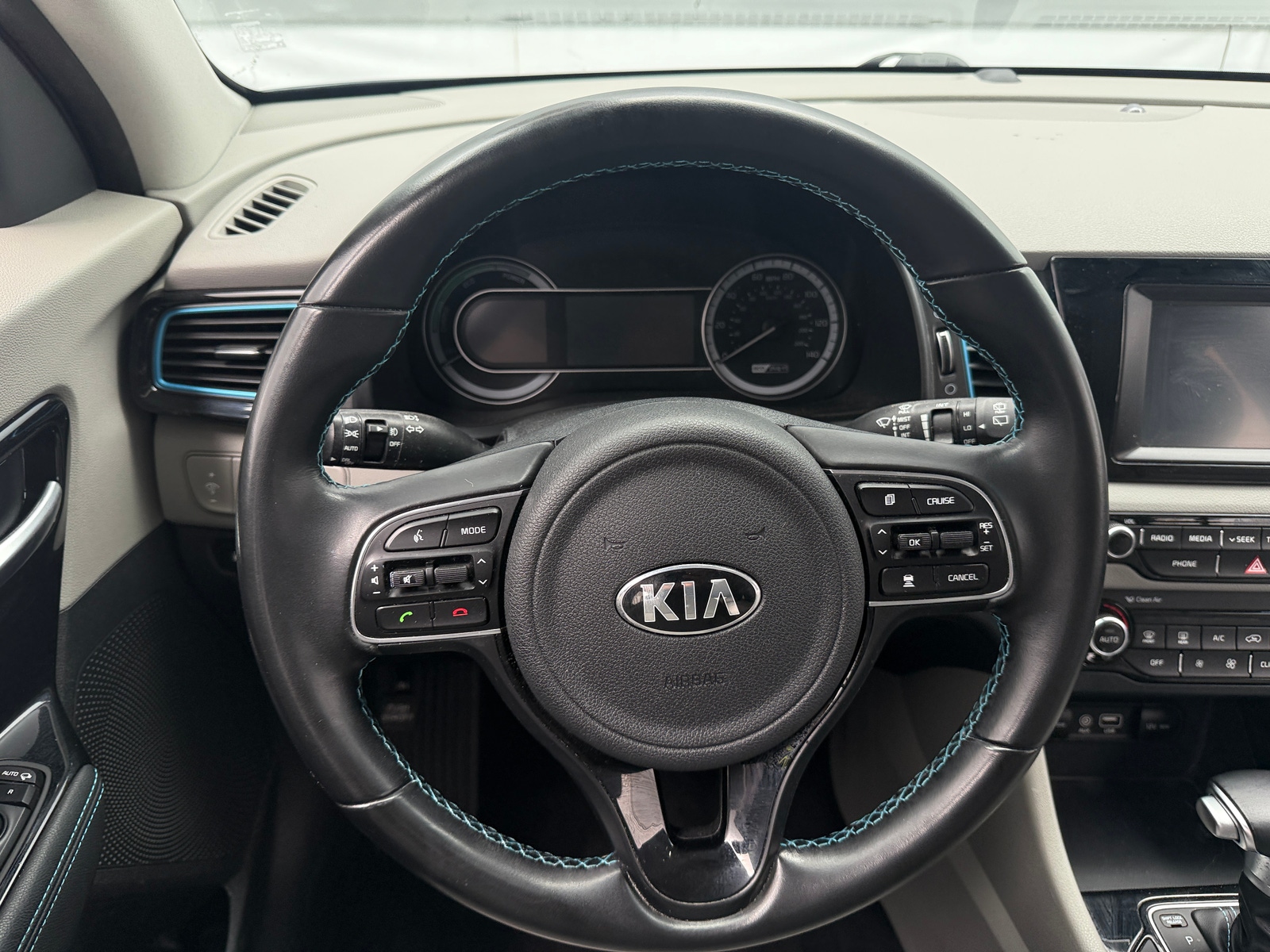 Thumbnail: 2018 Kia Niro - 4