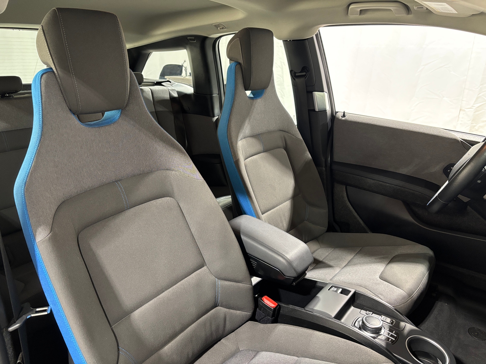 Thumbnail: 2021 BMW i3 - 2