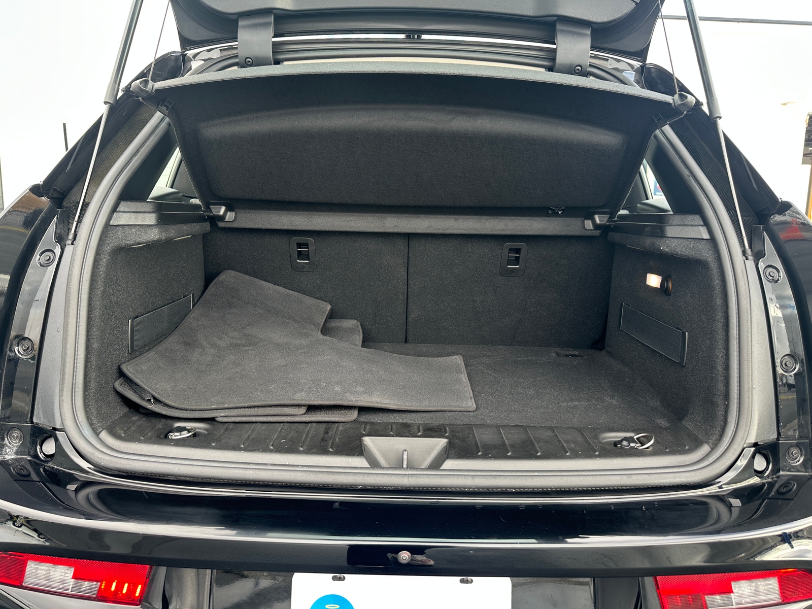 Thumbnail: 2021 BMW i3 - 7