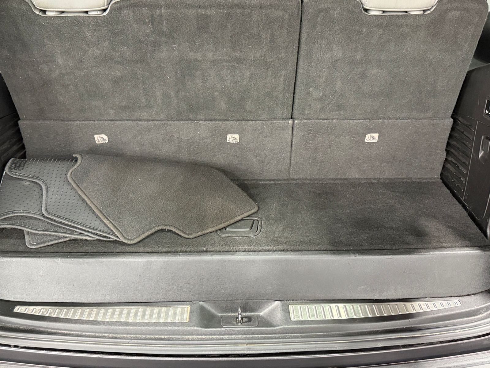 Thumbnail: 2017 Chevrolet Tahoe - 6