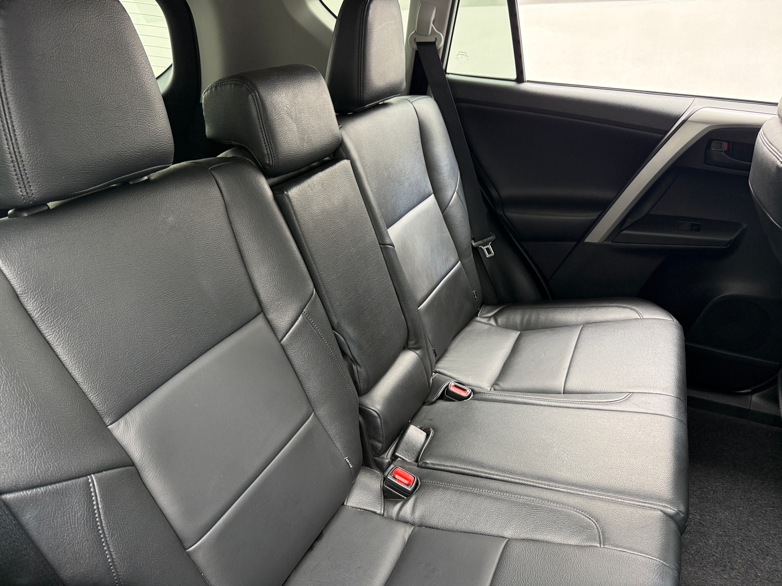 Thumbnail: 2016 Toyota RAV4 - 6