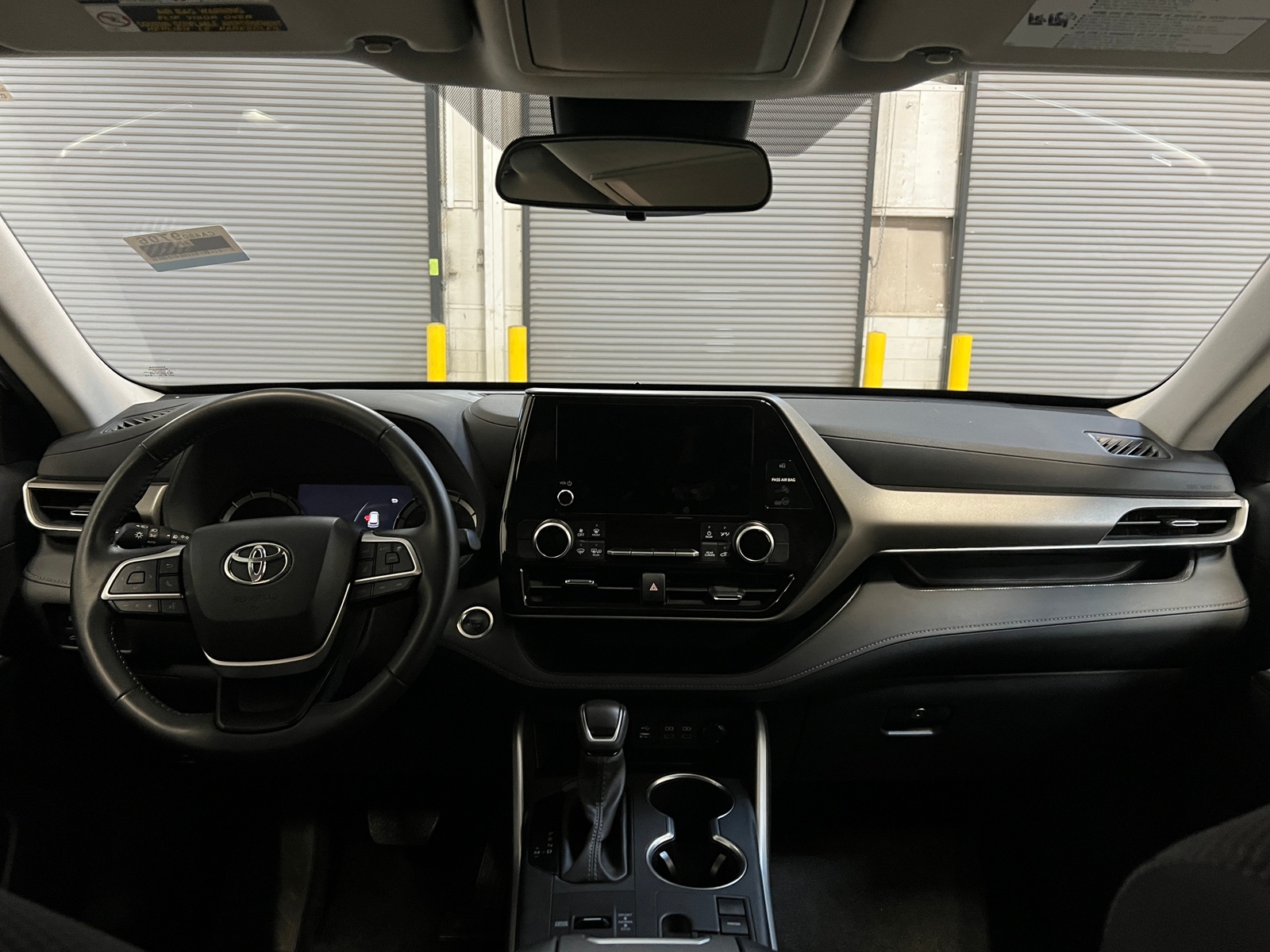 Thumbnail: 2025 Toyota Highlander - 3