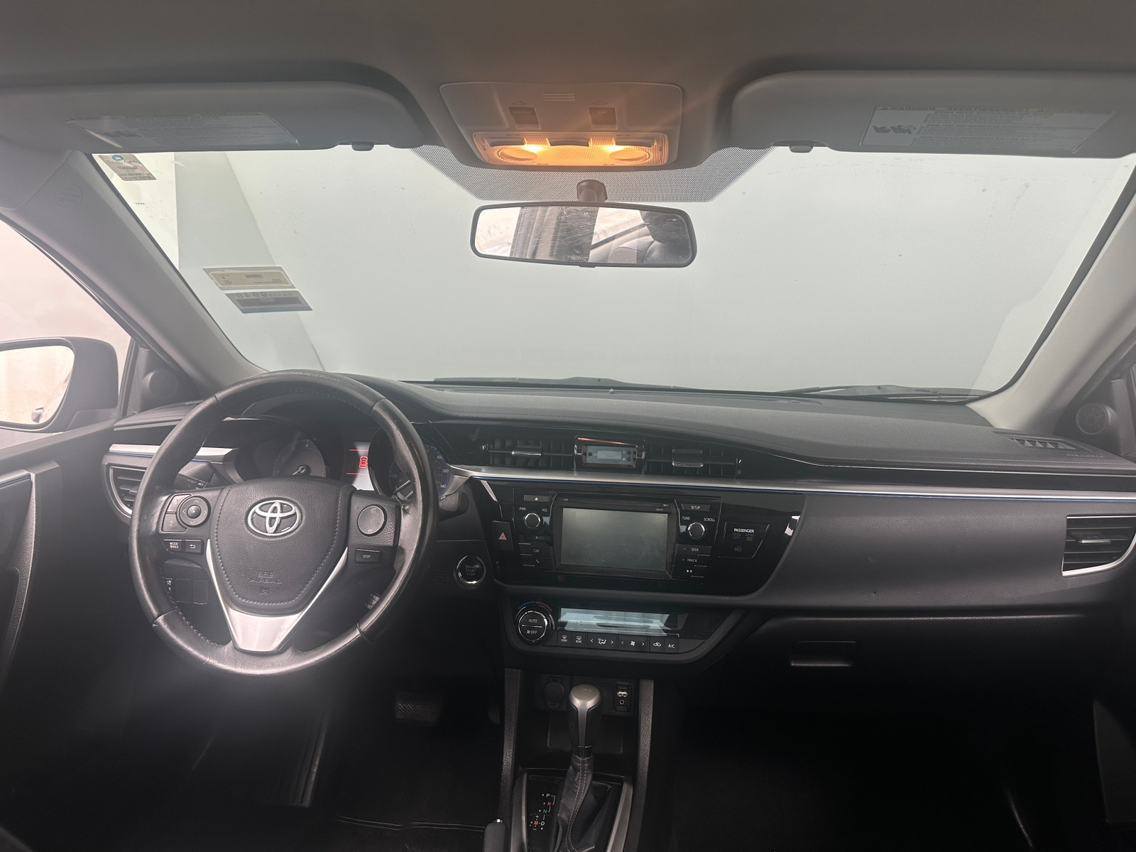 Thumbnail: 2015 Toyota Corolla - 3