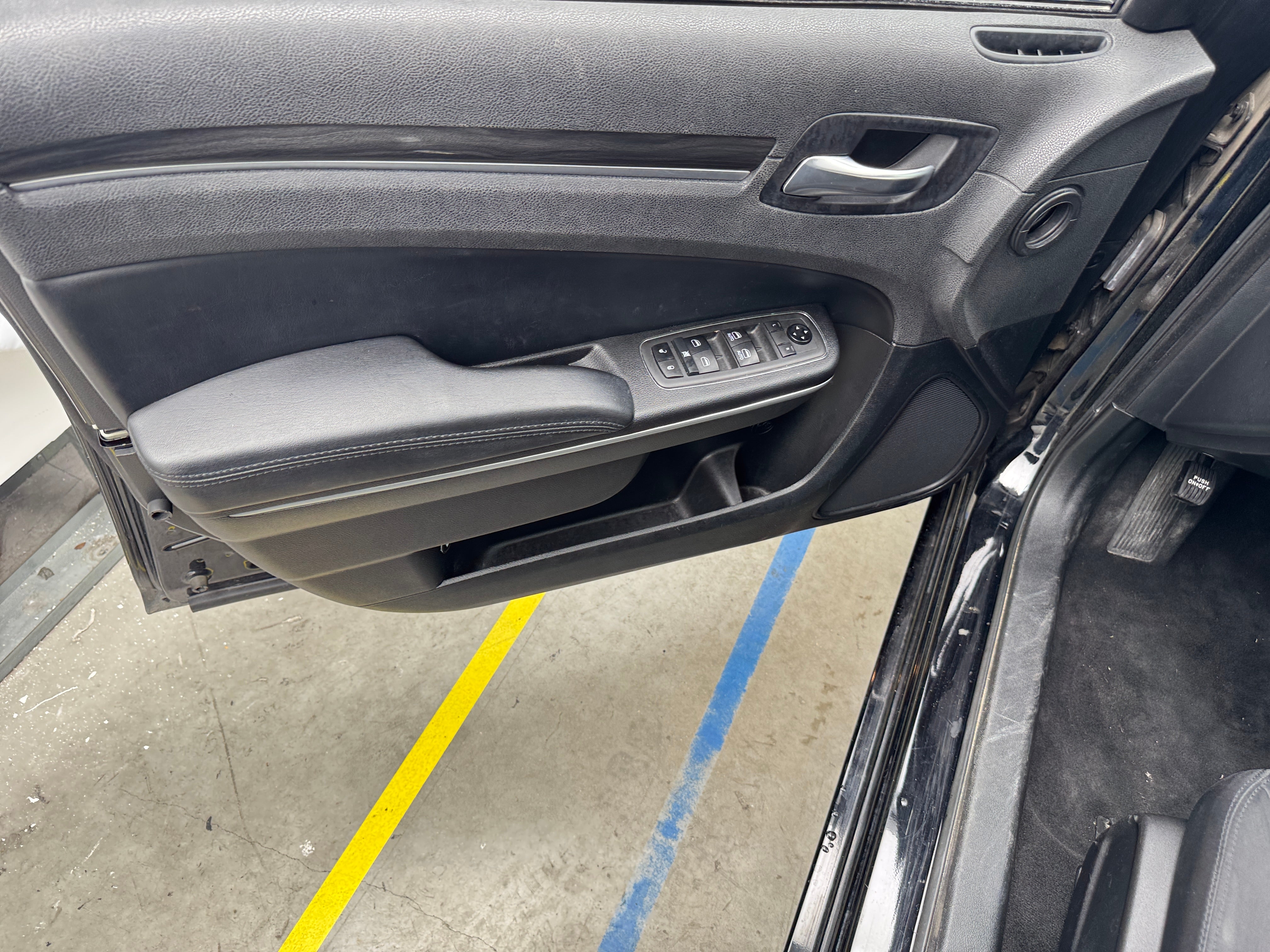 2021 Chrysler 300